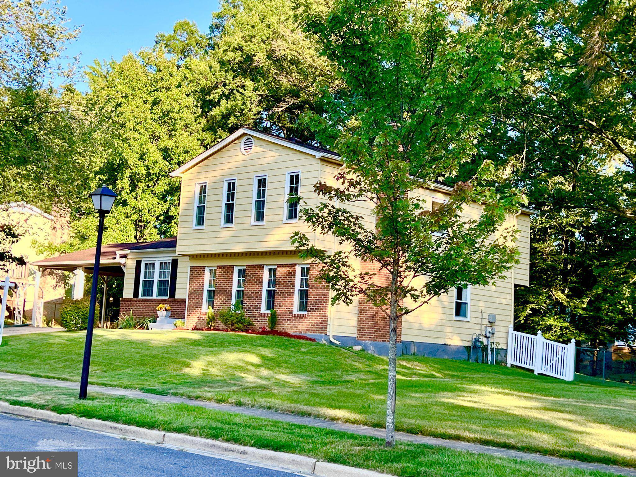 Fort Washington, MD 20744,8924 BLUFFWOOD LN