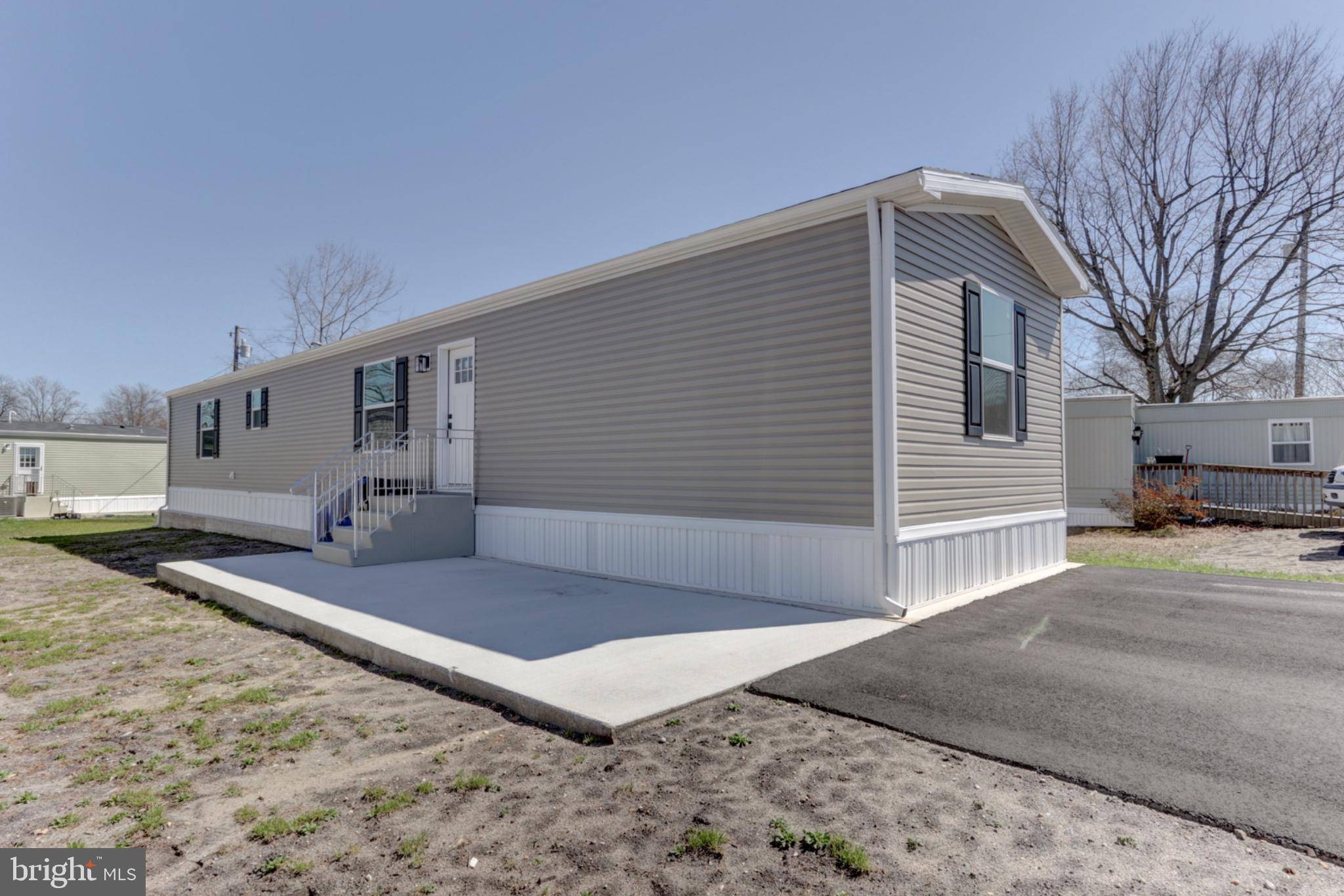 Mullica Hill, NJ 08062,739 WOODSIDE DR