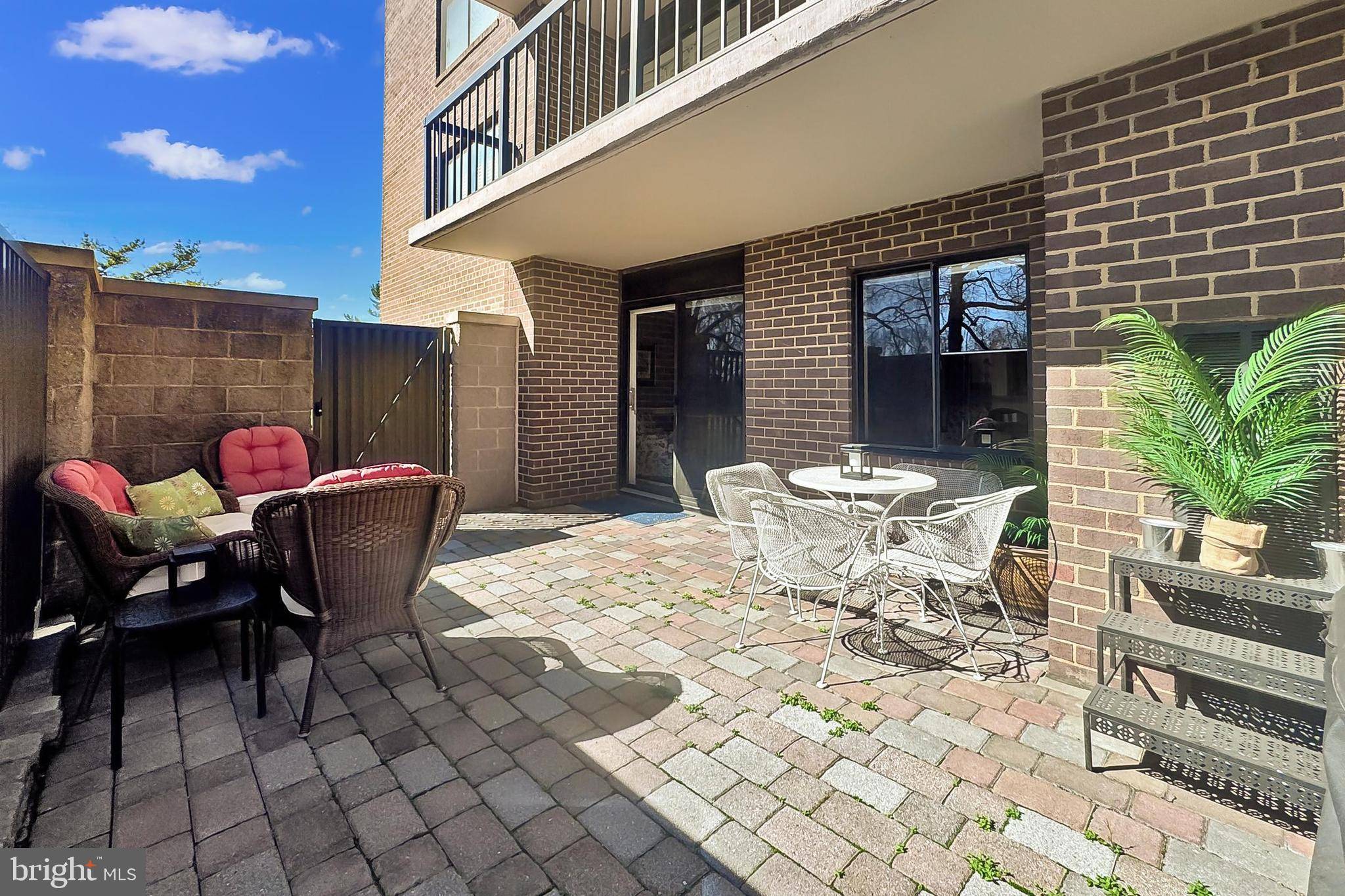 Alexandria, VA 22304,200 N PICKETT ST #102