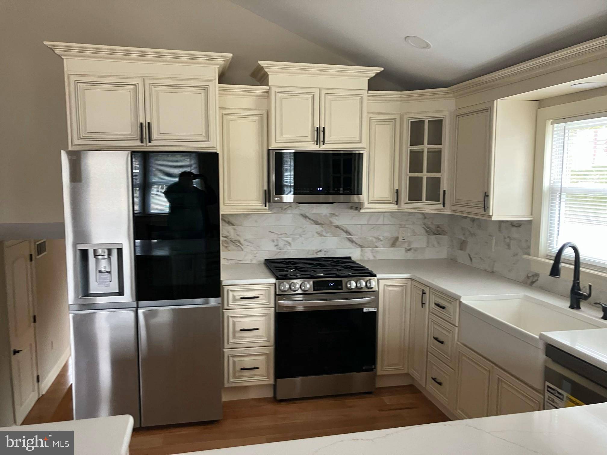 Cinnaminson, NJ 08077,601 WILLOW DR