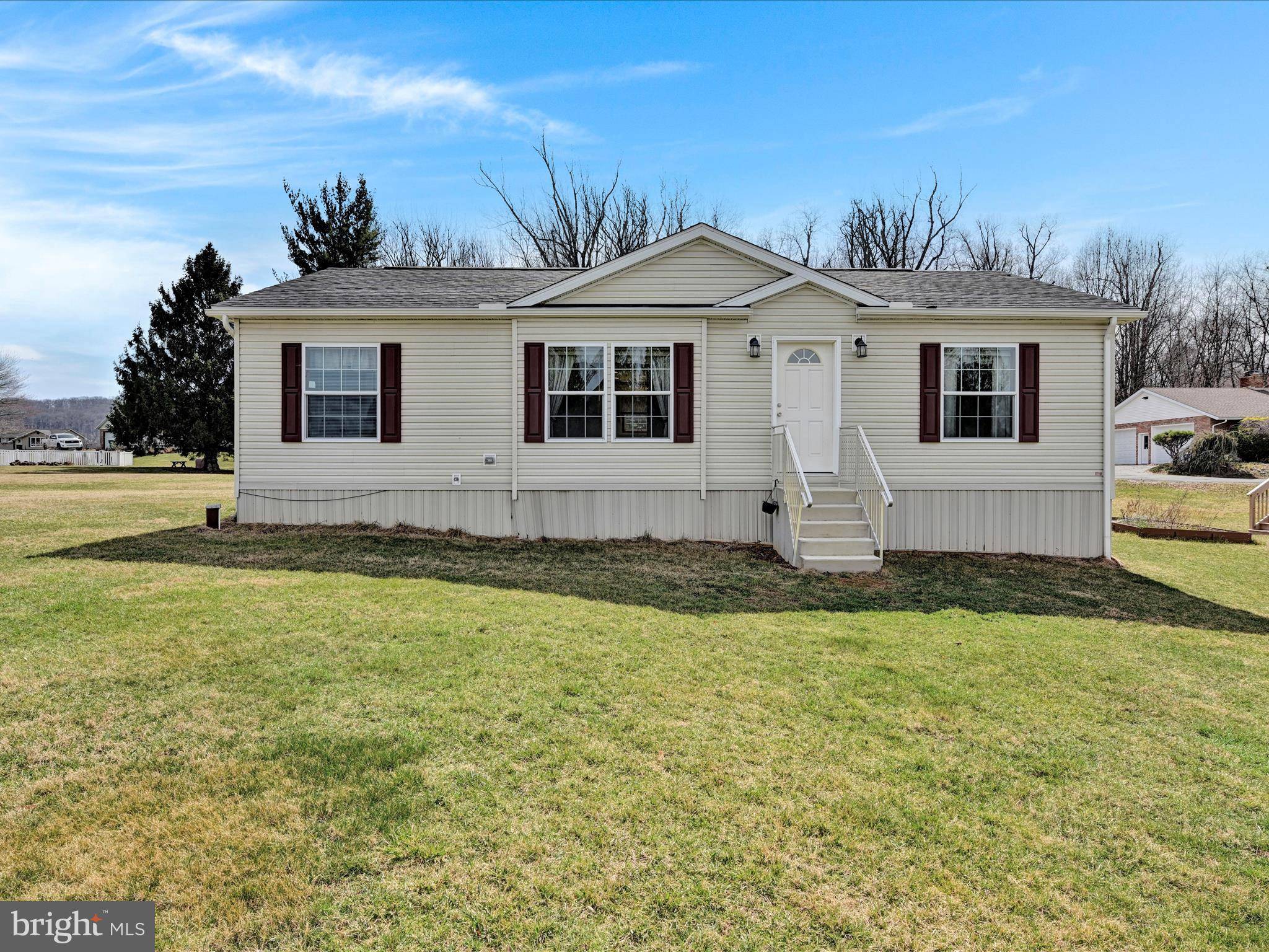 Annville, PA 17003,84 VALLEY LN #REAR HOME ONLY