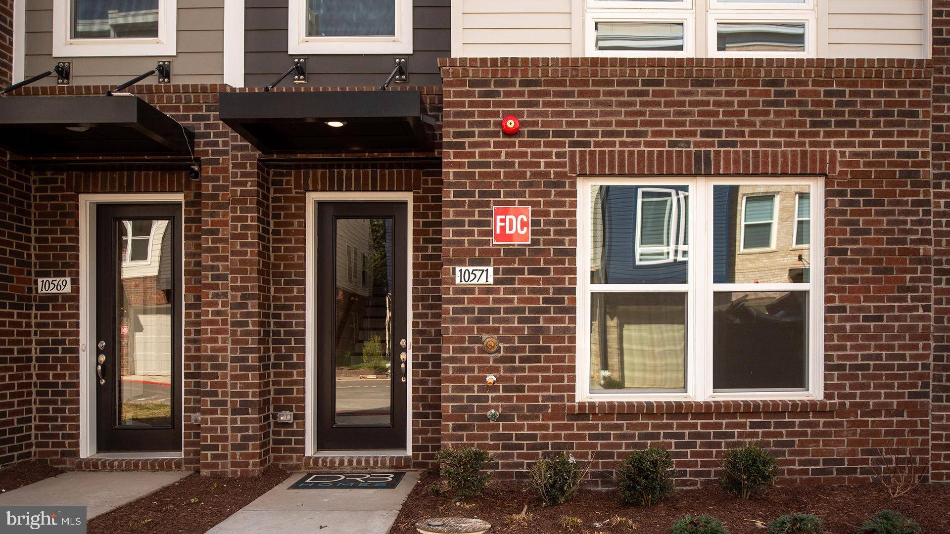Fairfax, VA 22030,10575 RED OAK ST