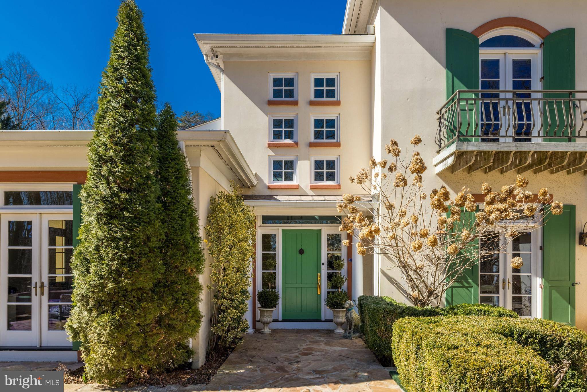 Mclean, VA 22102,1127 BELLVIEW RD