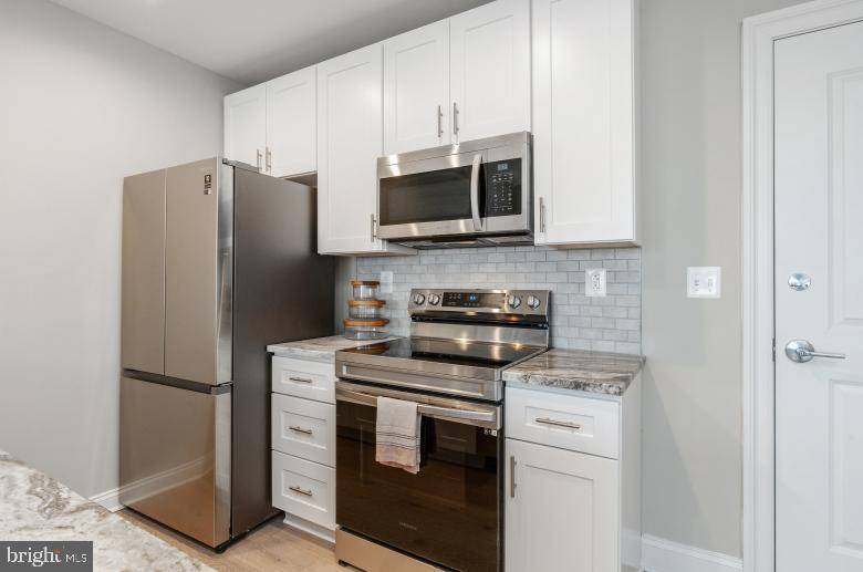 Philadelphia, PA 19103,137 N 23RD ST #120
