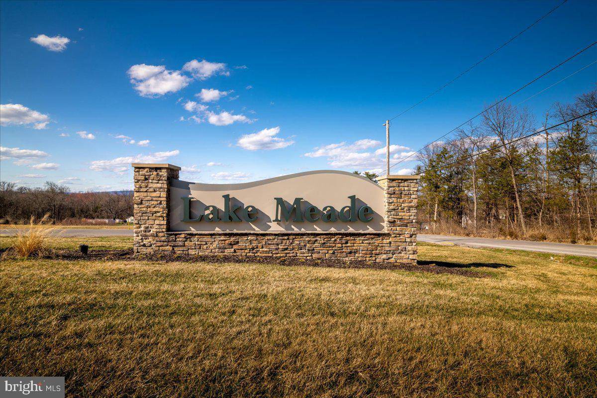 East Berlin, PA 17316,399 LAKE MEADE DR