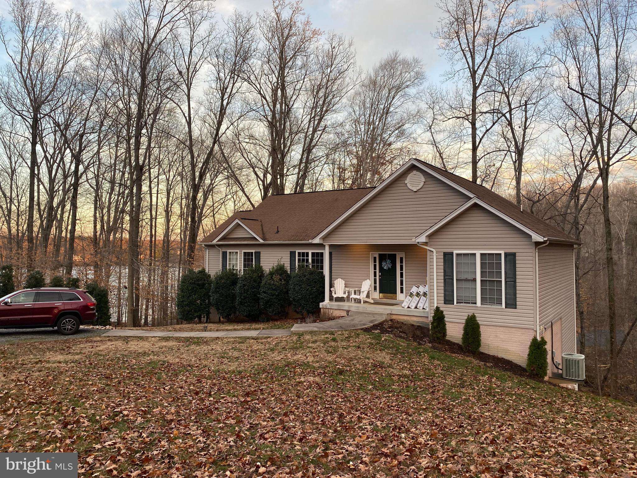 Mineral, VA 23117,6029 LOST COVE DR