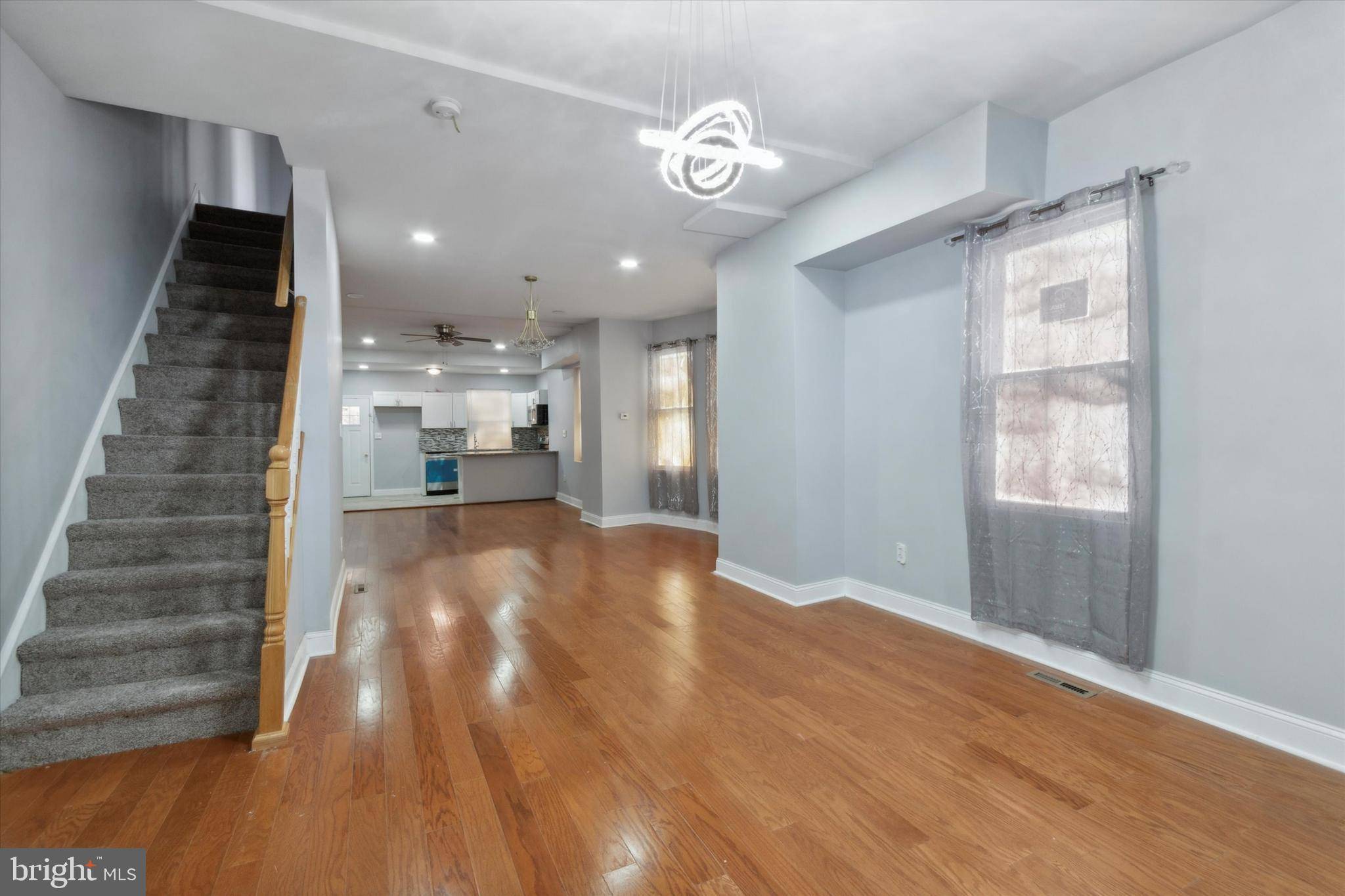 Philadelphia, PA 19141,5950 N 13TH ST