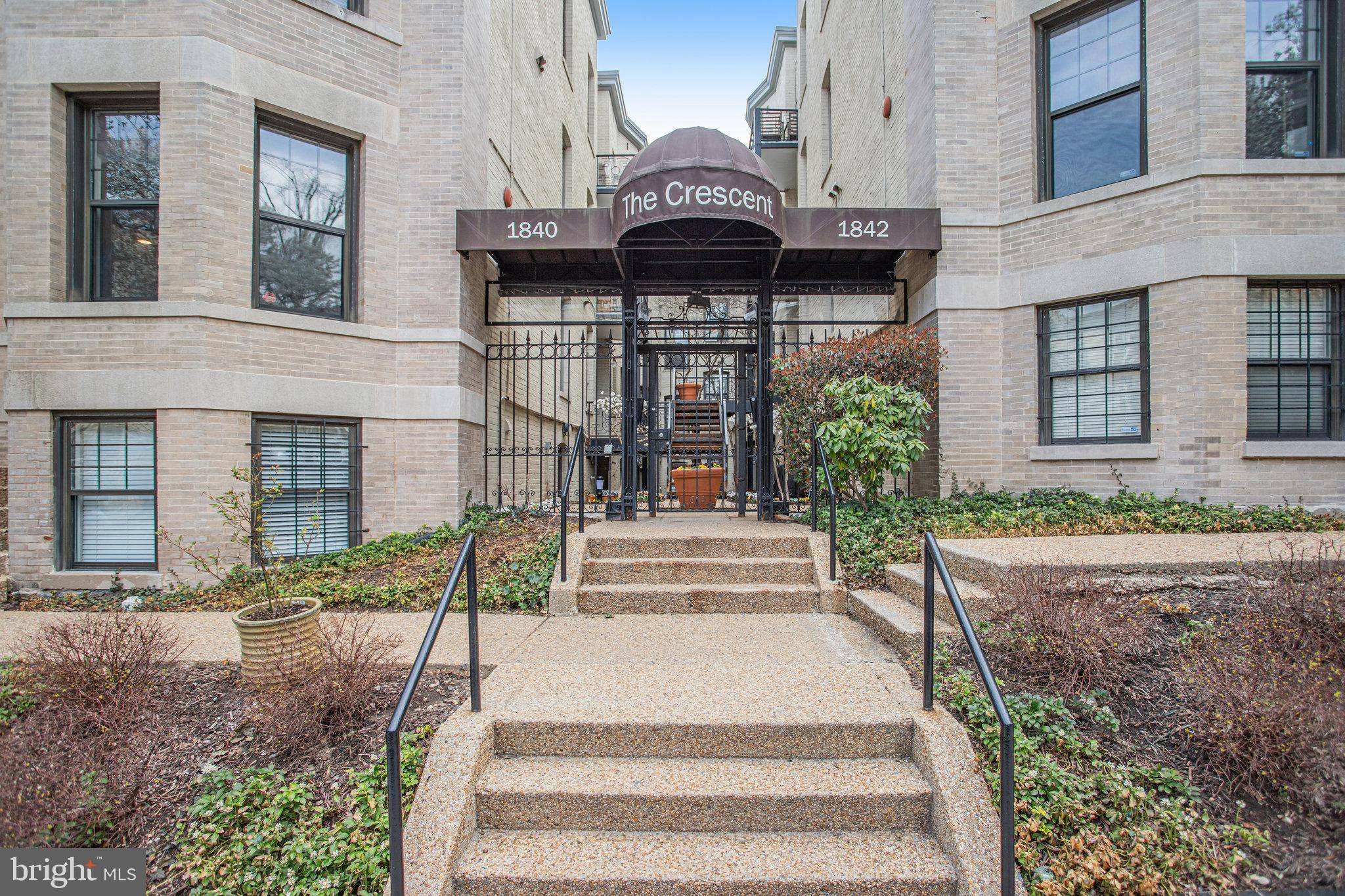 Washington, DC 20009,1840 CALIFORNIA ST NW #8