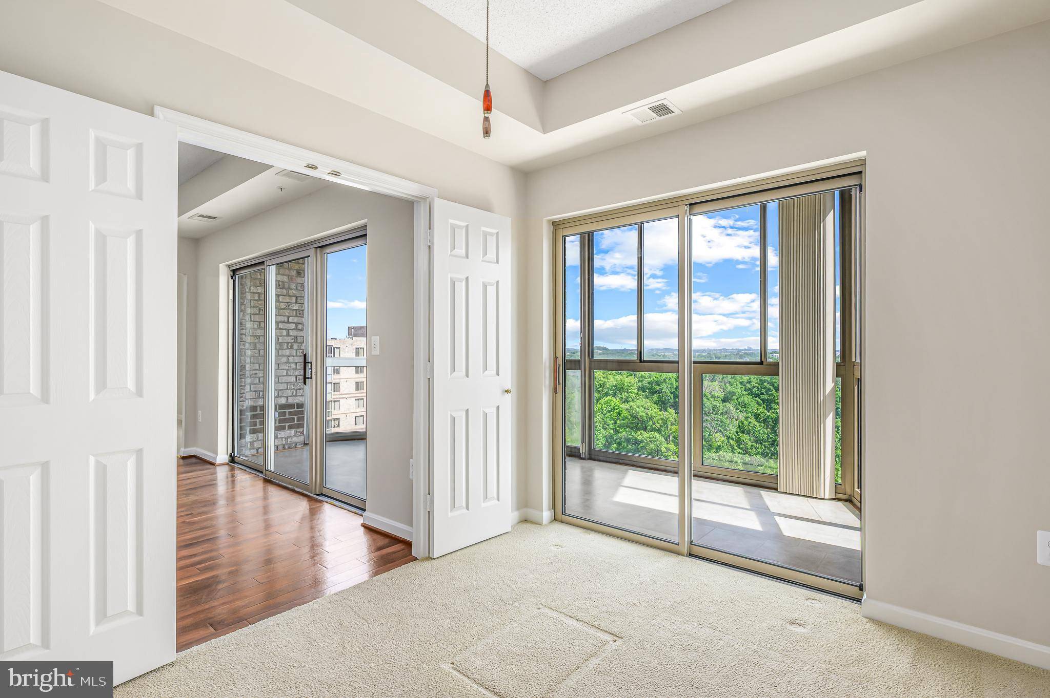 Leesburg, VA 20176,19375 CYPRESS RIDGE TER #906