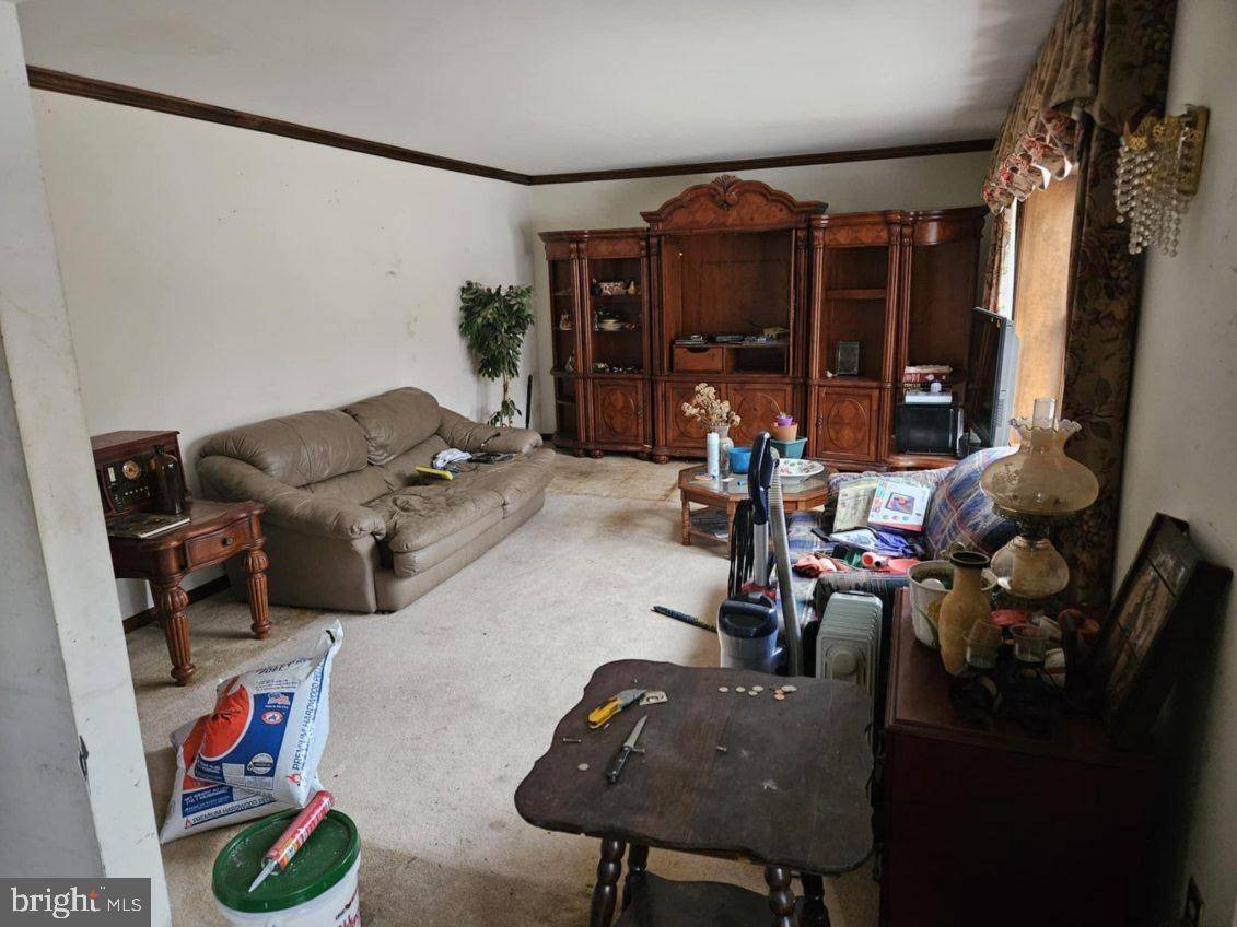 Delray, WV 26714,933 RIO HILLS DR