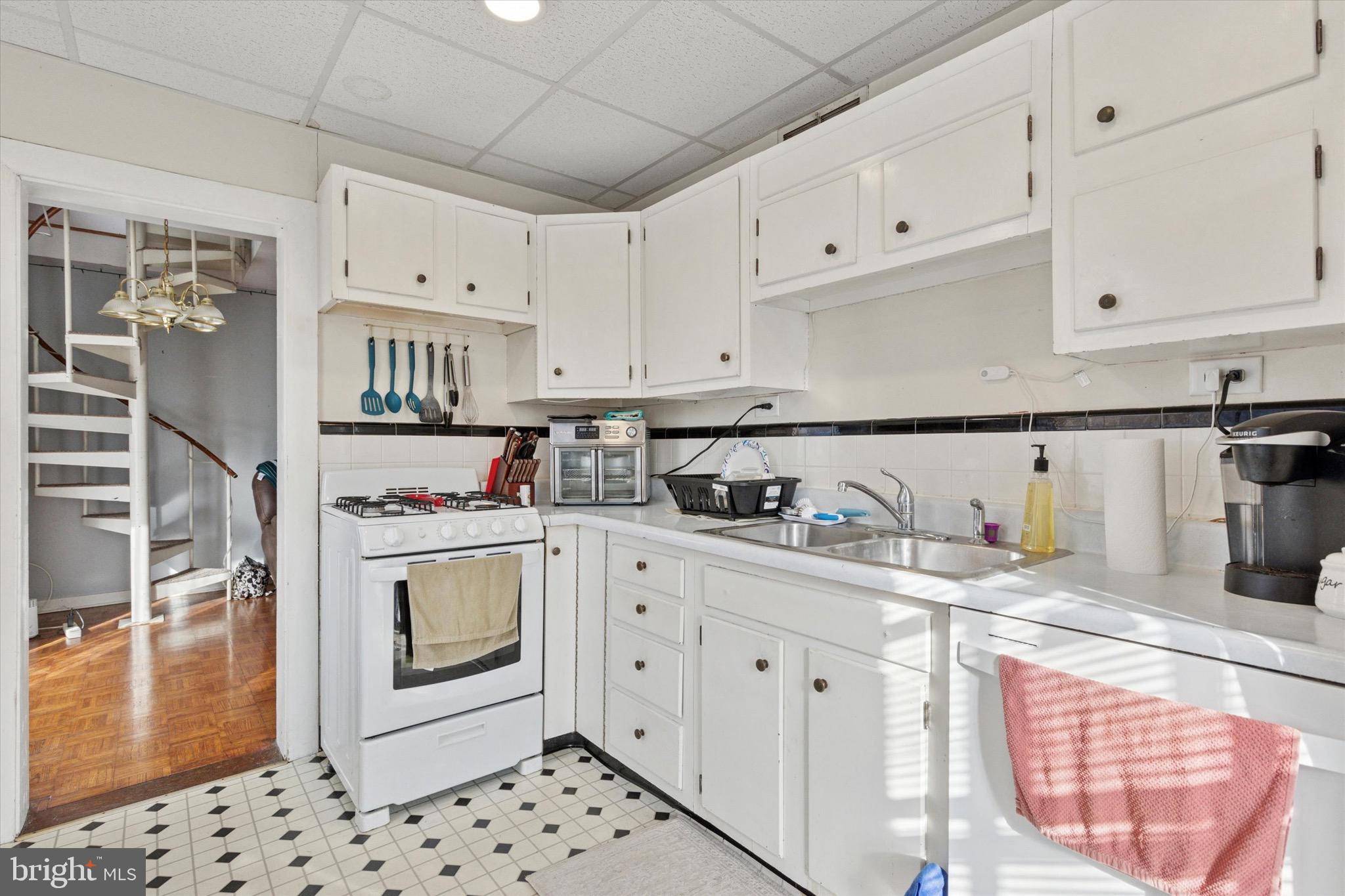 Harleysville, PA 19438,1737 HENDRICKS RD