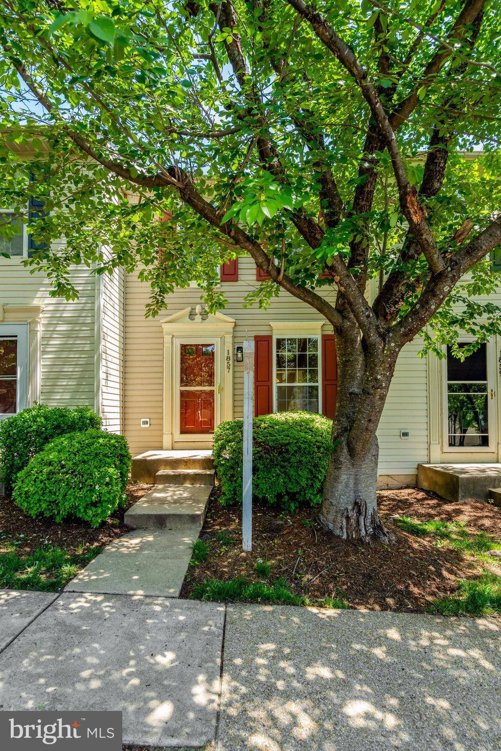 Woodbridge, VA 22192,1857 TIGER LILY CIR