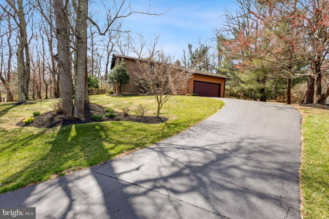 Oakton, VA 22124,2700 BERRYLAND DR