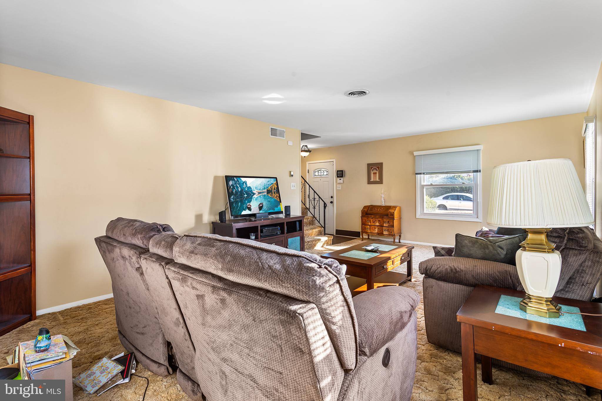 Willingboro, NJ 08046,123 PLUMTREE LN