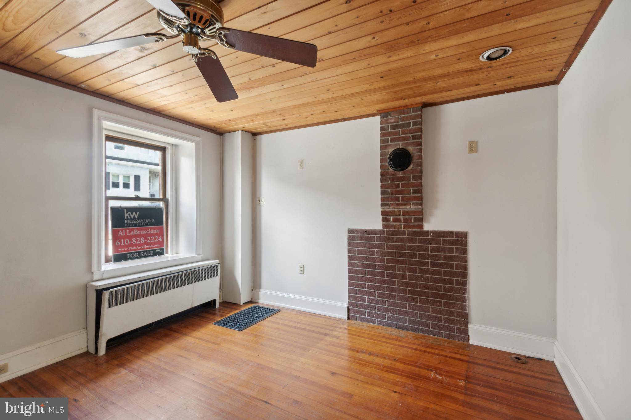 Philadelphia, PA 19127,143 LEVERING ST