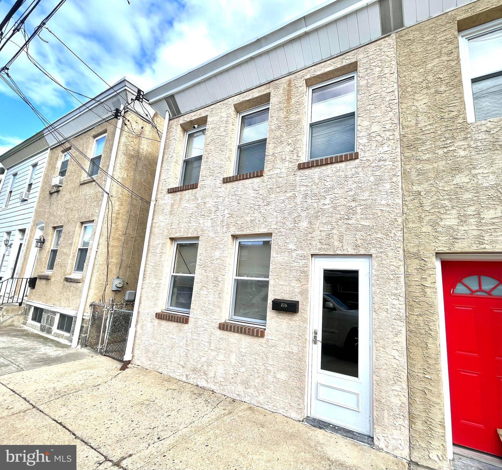 Philadelphia, PA 19128,275 LEMONTE ST