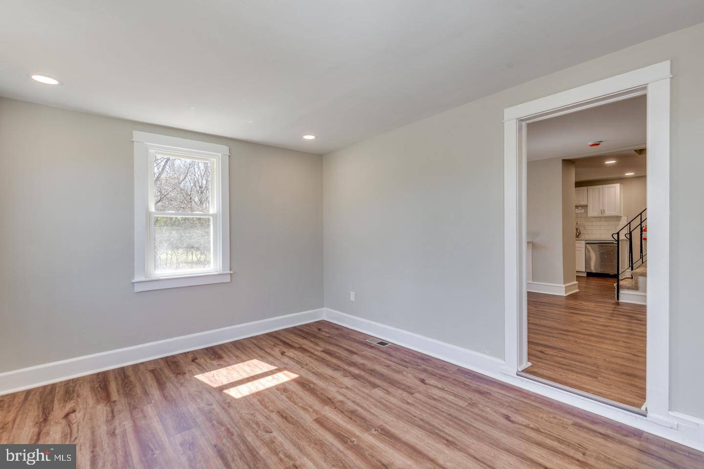 Maple Shade, NJ 08052,502 S COLES AVE