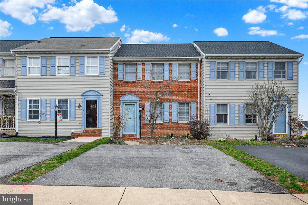 York, PA 17404,335 ROBIN HILL CIR