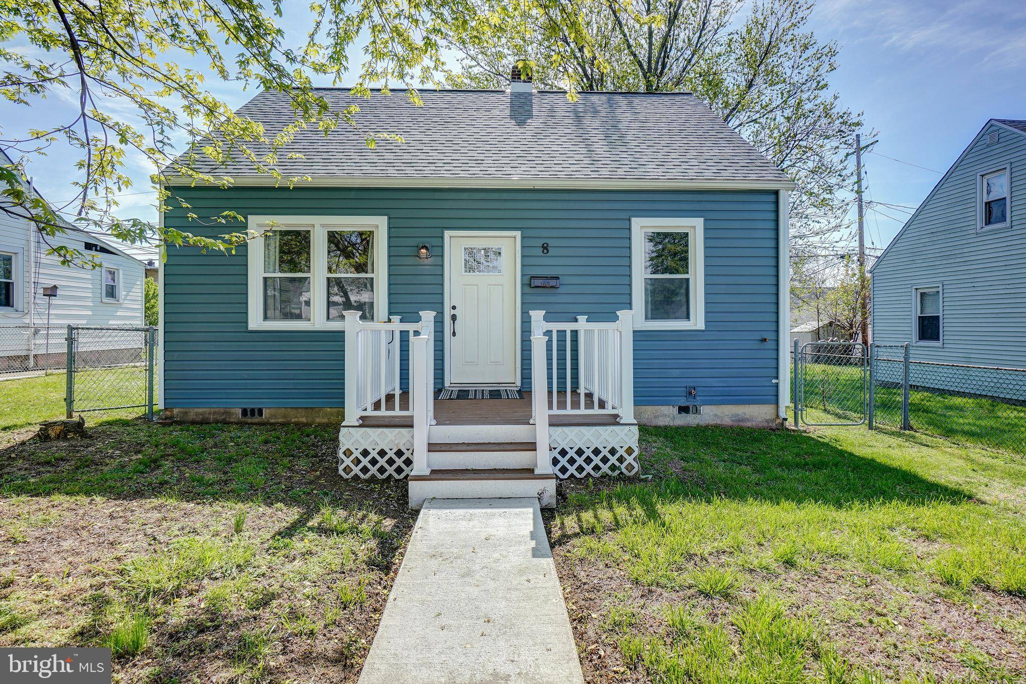 Essex, MD 21221,8 AVENAL RD
