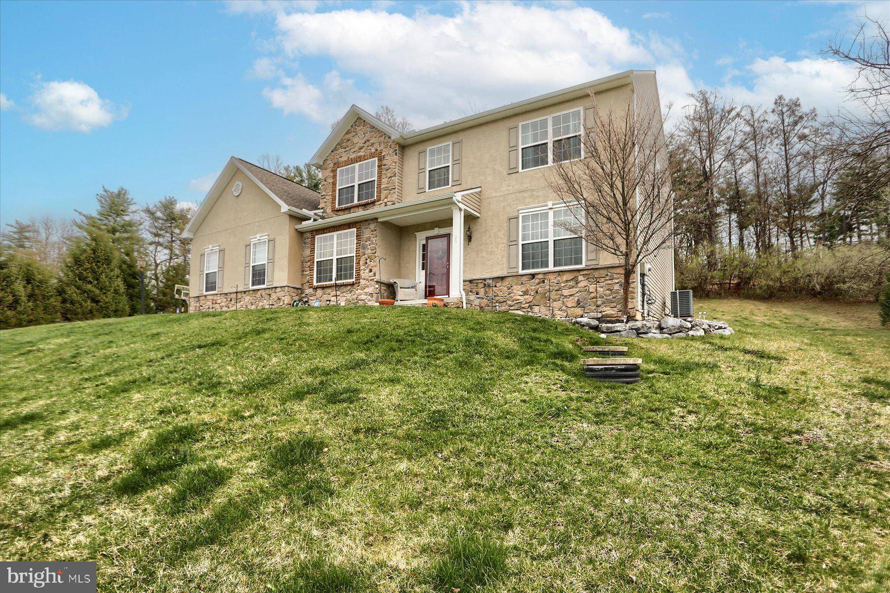 Dillsburg, PA 17019,20 JENNIFER LN