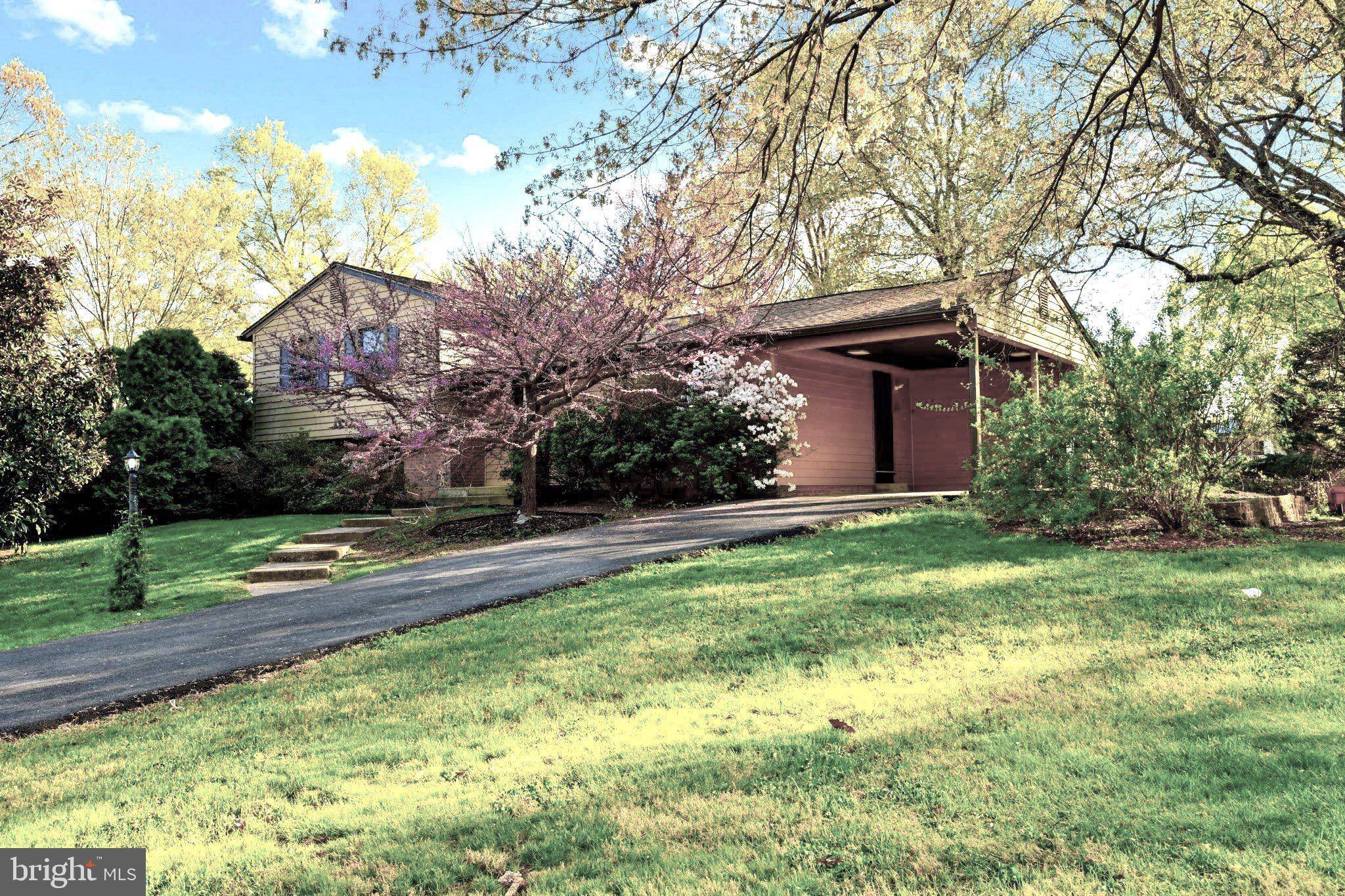 Annandale, VA 22003,4728 REDFERN CT