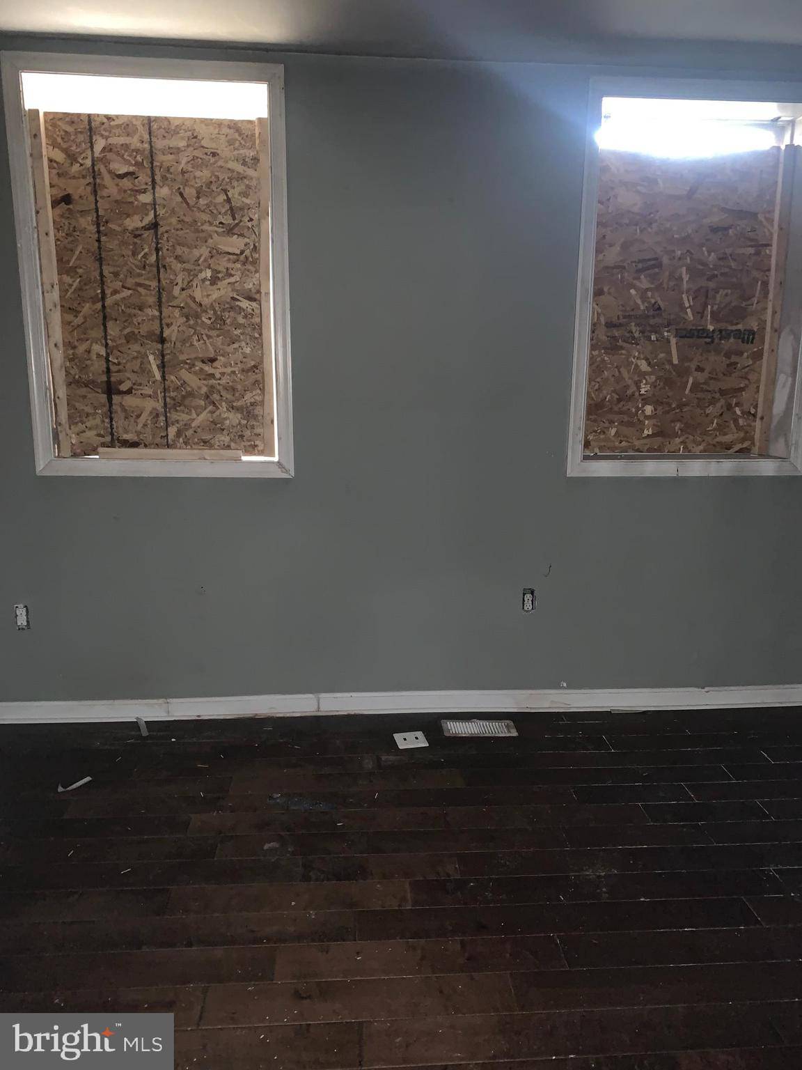 Baltimore, MD 21217,943 N MOUNT ST