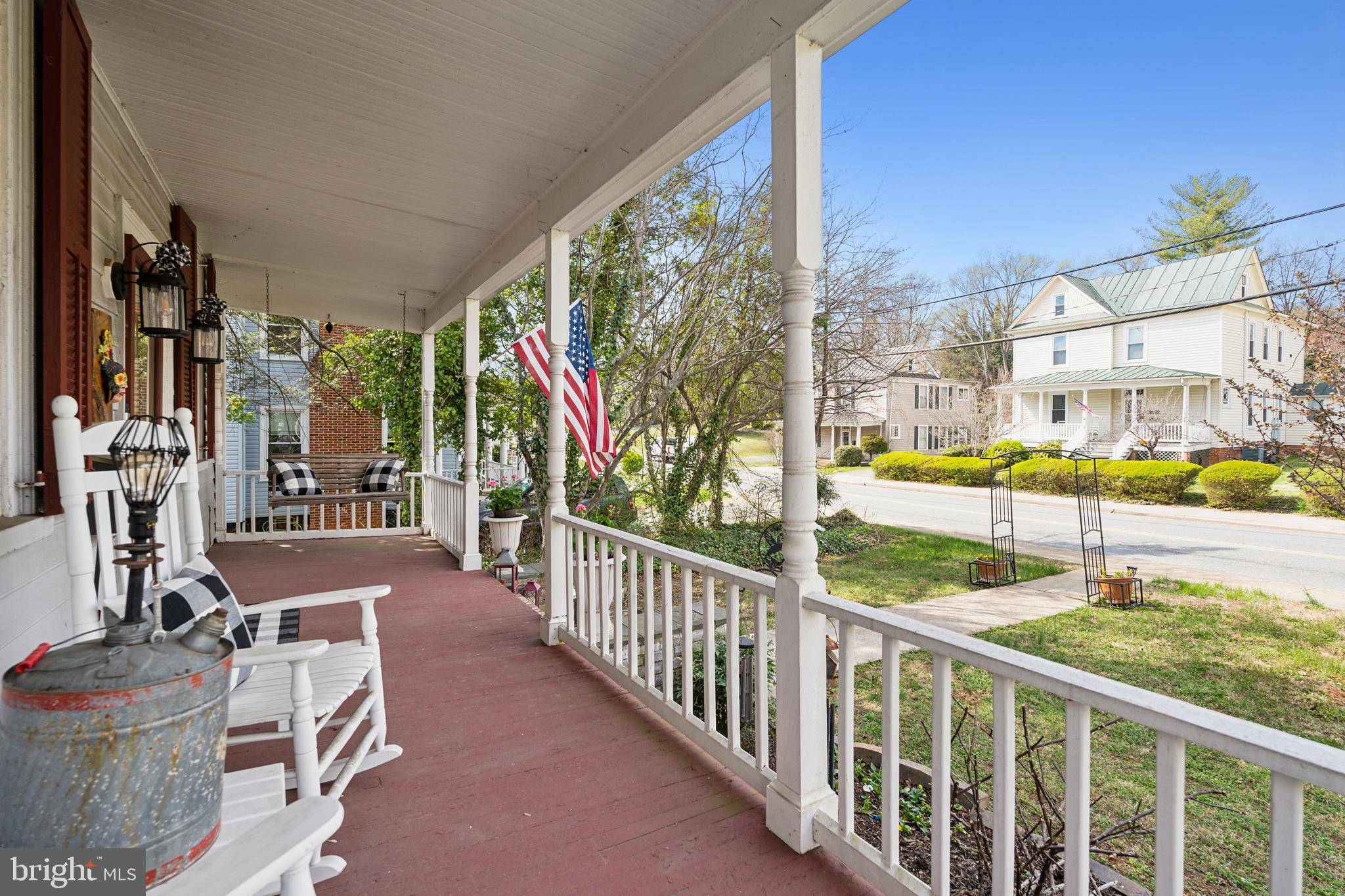 Orange, VA 22960,216 W MAIN ST