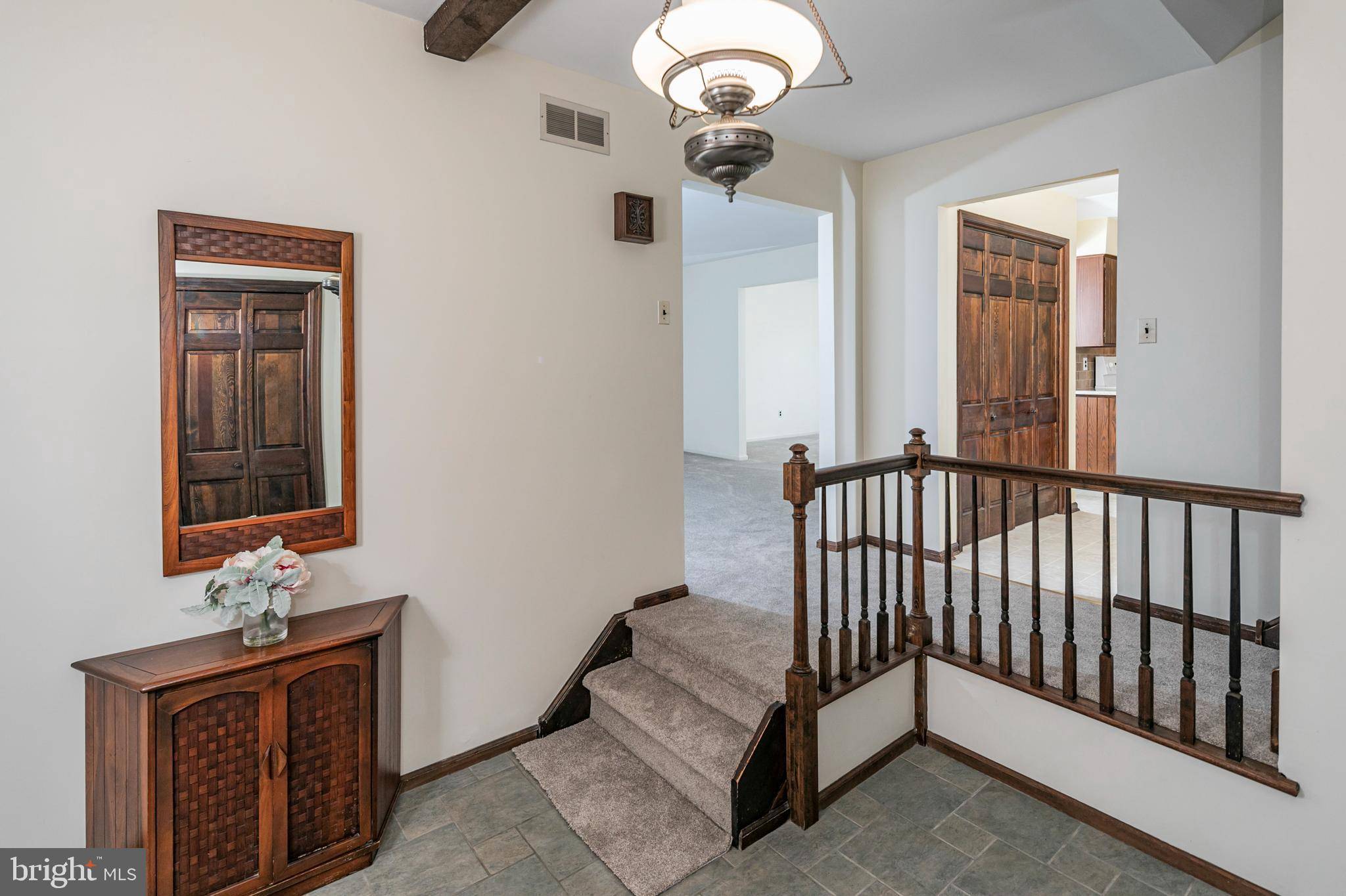 Hopewell, NJ 08525,154 LAMBERTVILLE-HOPEWELL