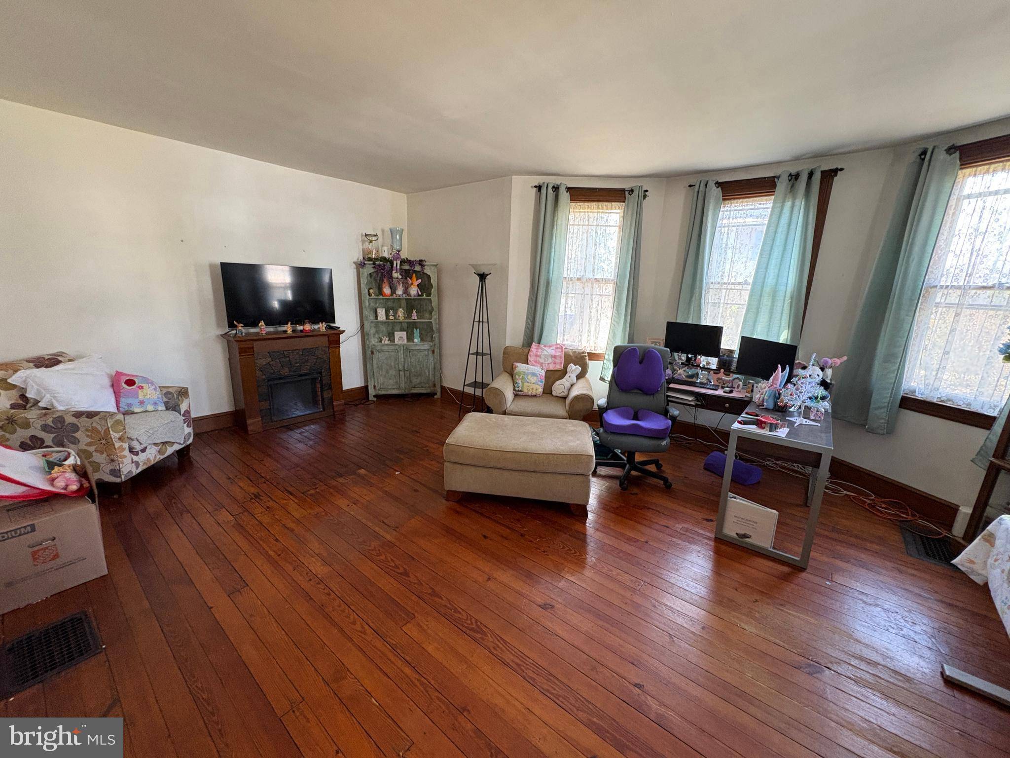 Beverly, NJ 08010,70 CHURCH ST