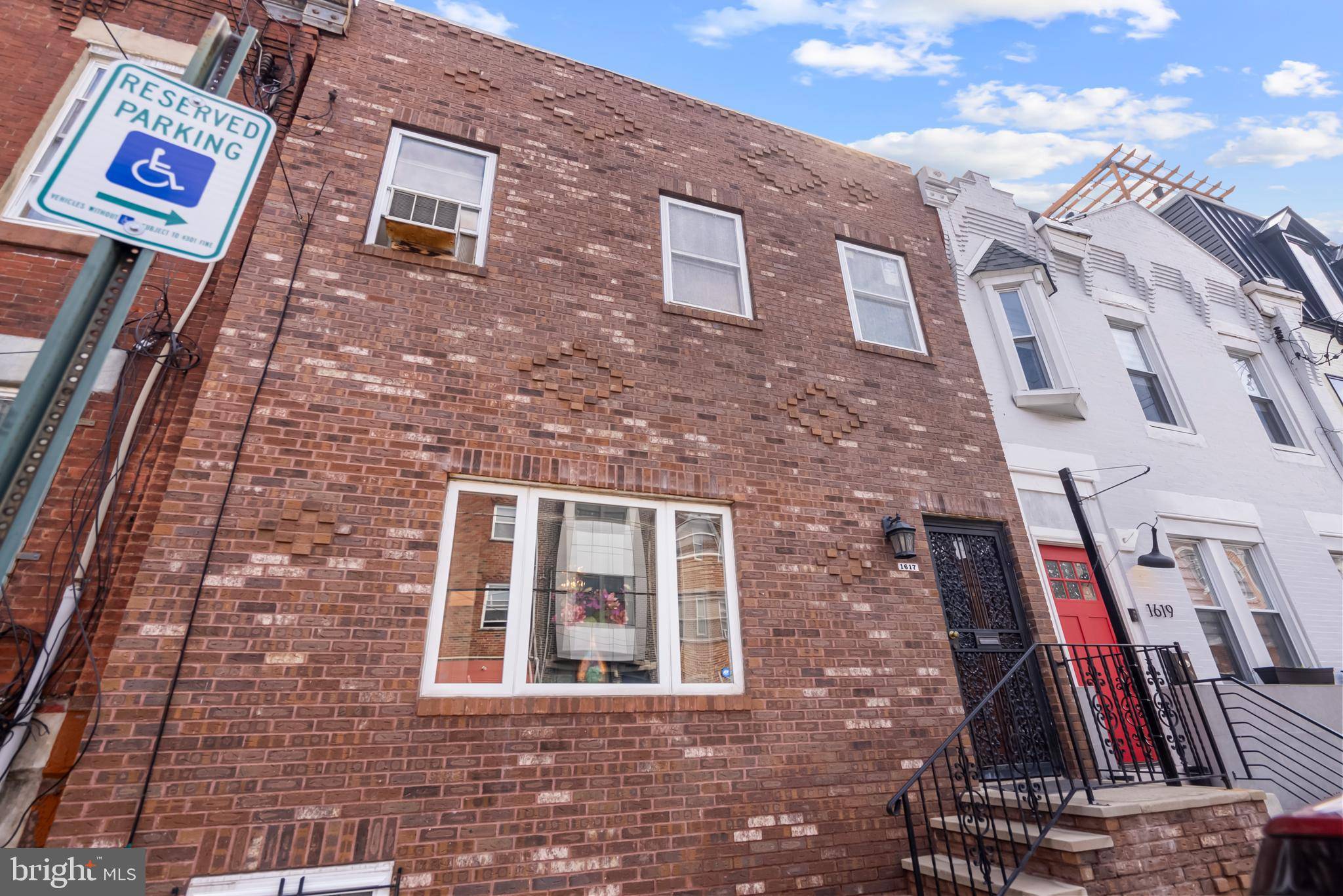 Philadelphia, PA 19148,1617 S 6TH ST