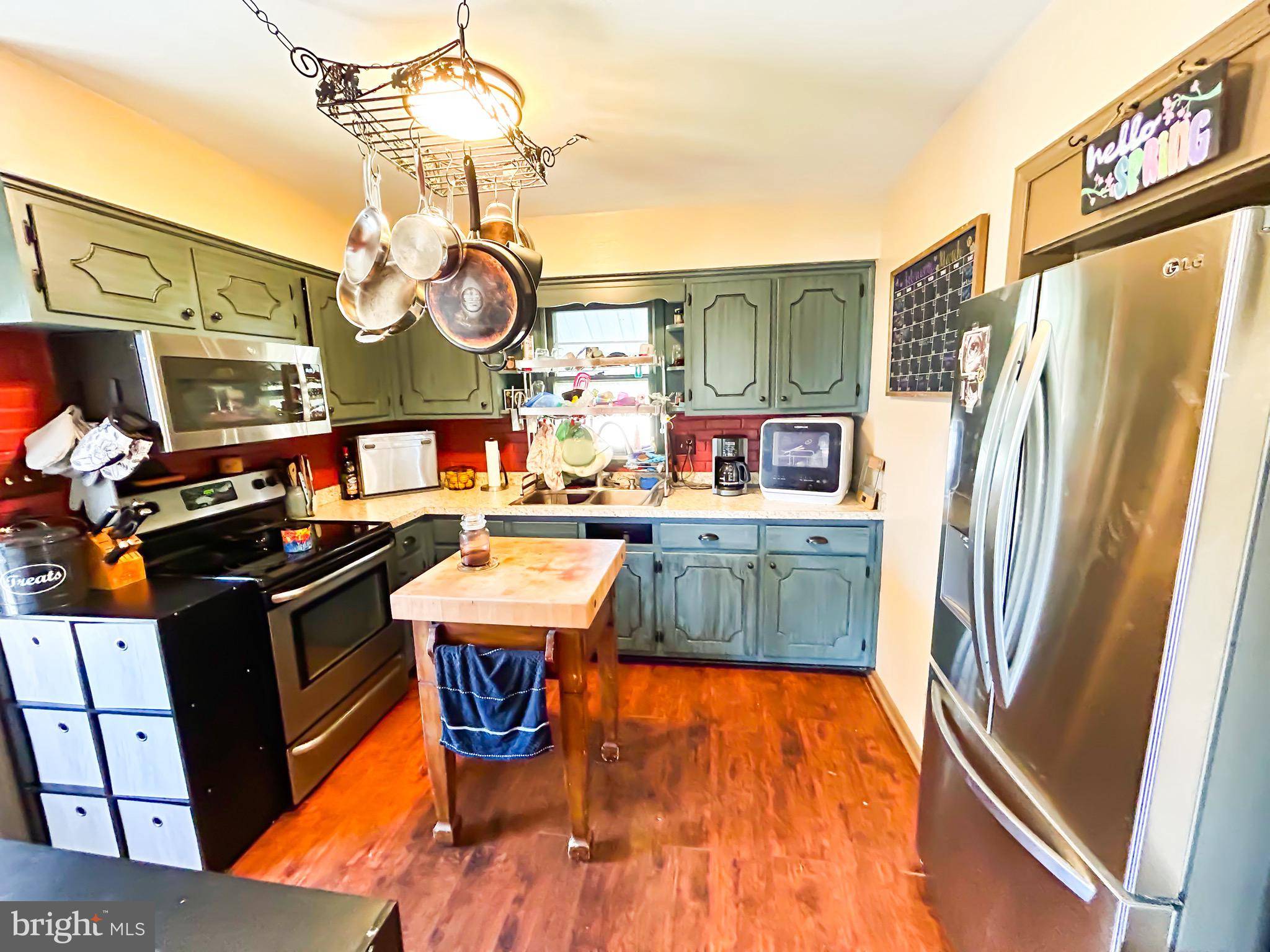 Middletown, VA 22645,6712 VALLEY PIKE