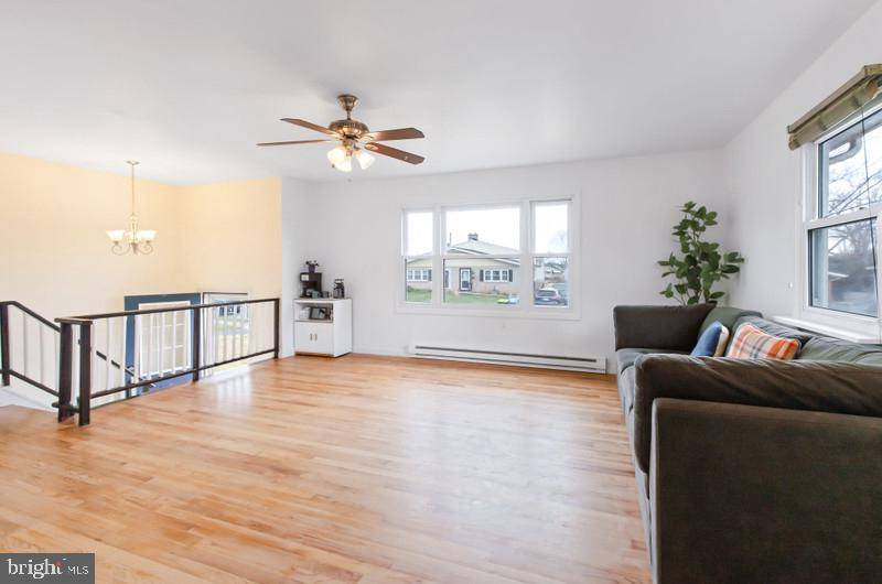 Lititz, PA 17543,517 GOLDEN ST