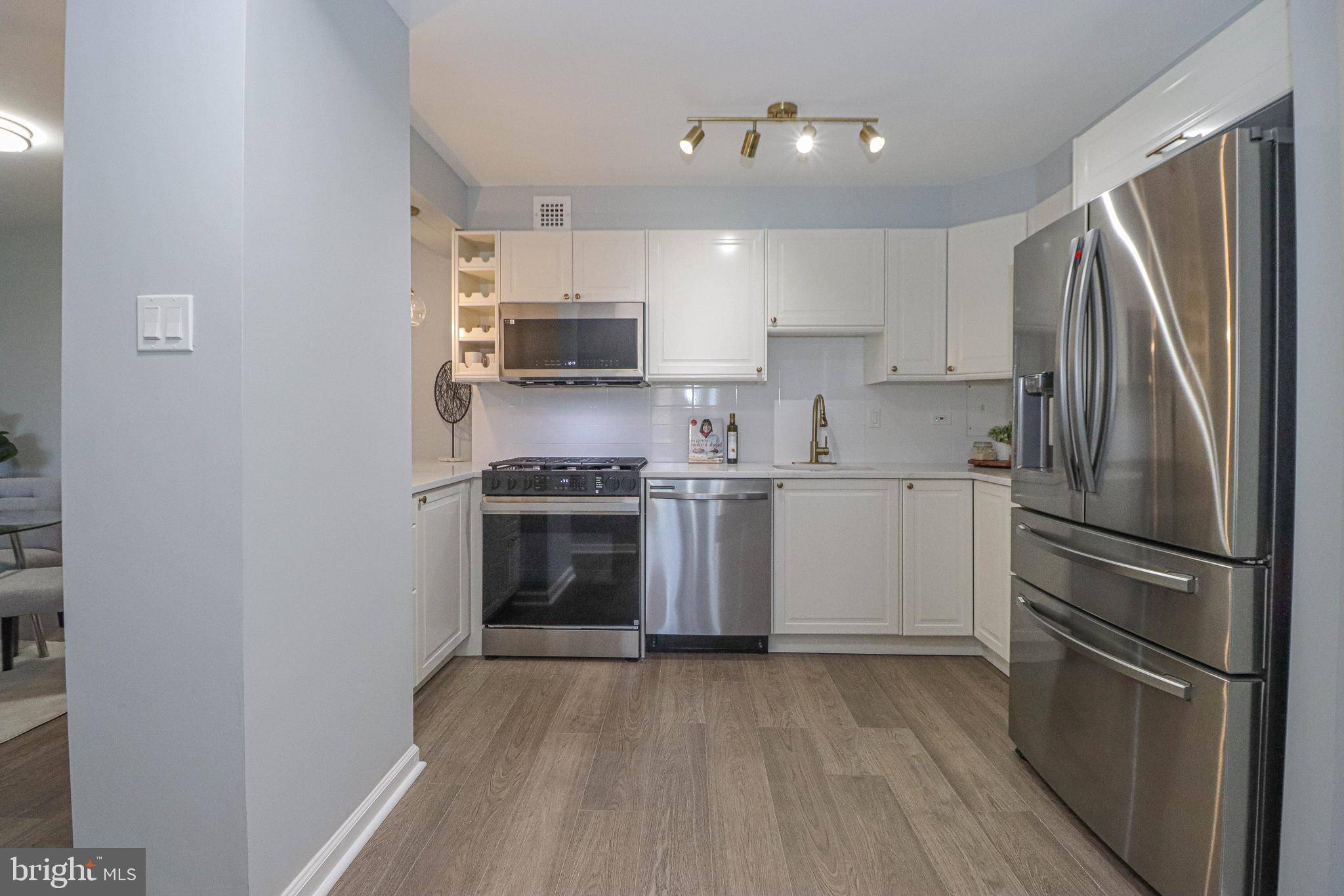 Washington, DC 20024,700 7TH ST SW #206