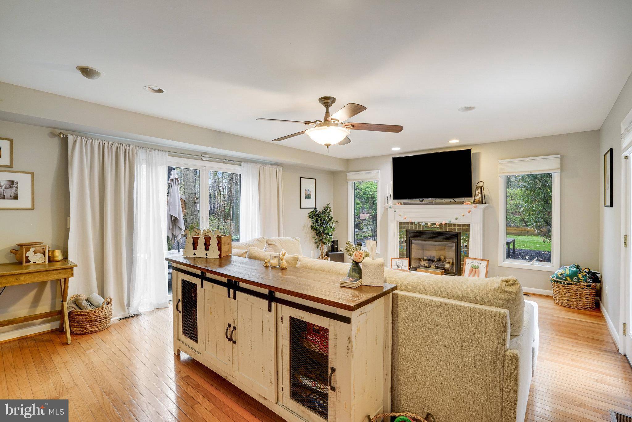 Annandale, VA 22003,4140 ELIZABETH LN