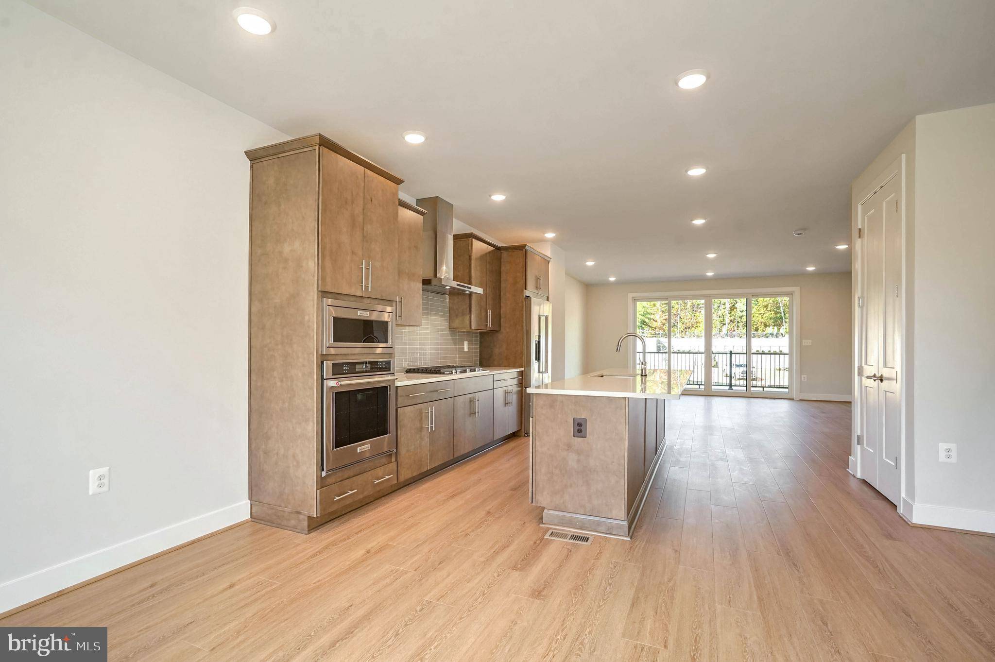 Reston, VA 20190,1609 FELLOWSHIP SQ