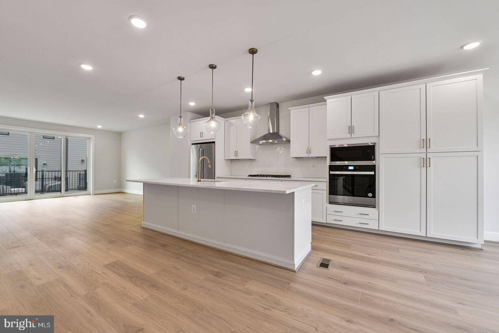 Reston, VA 20190,1609 FELLOWSHIP SQ