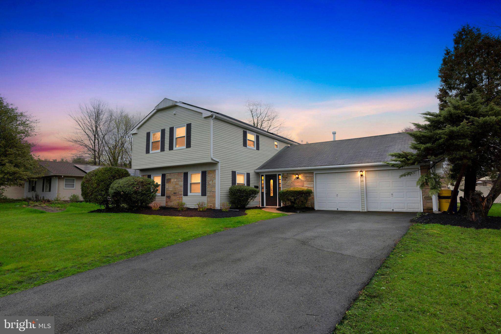 Willingboro, NJ 08046,25 THORNHILL LN