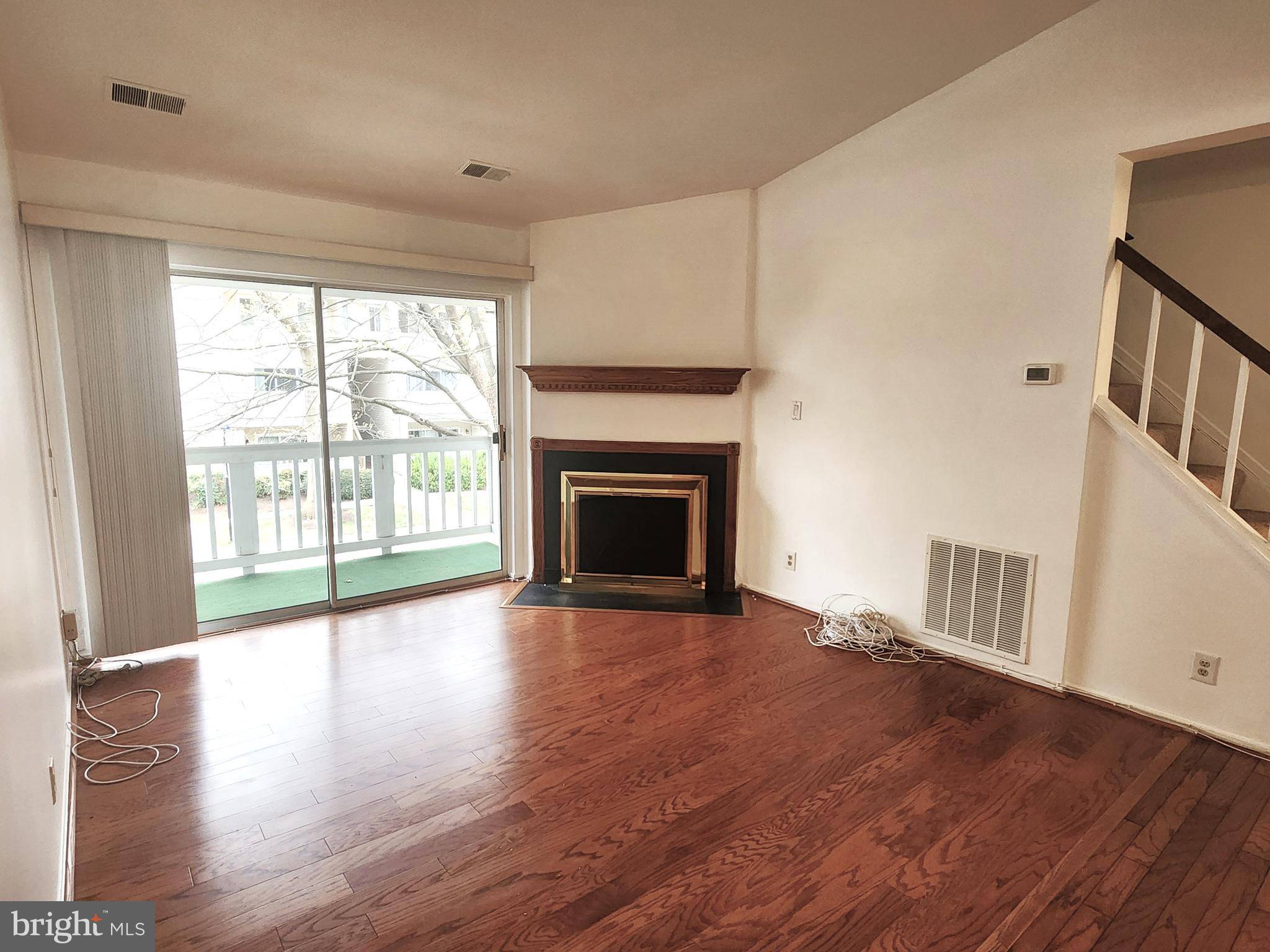 Germantown, MD 20874,18202 CHALET DR #2-70
