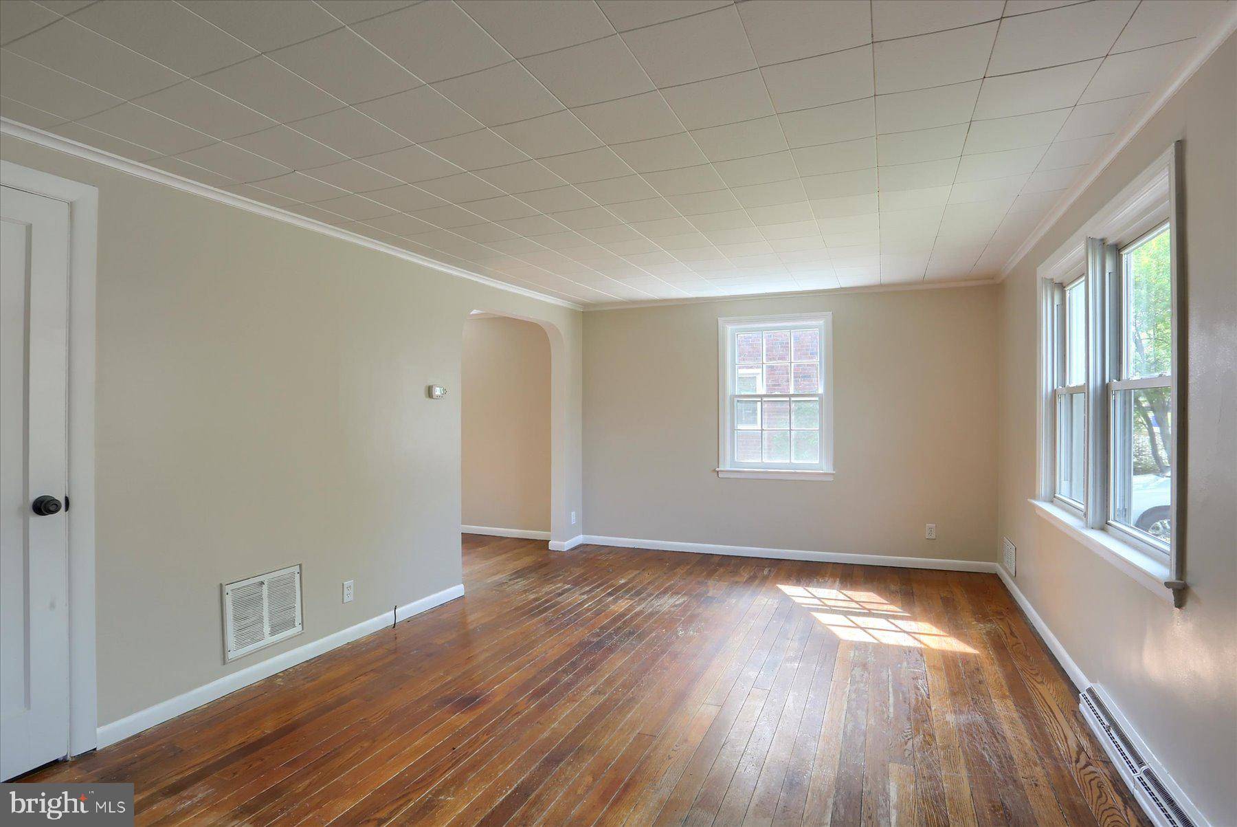 Harrisburg, PA 17111,3723 BRISBAN ST
