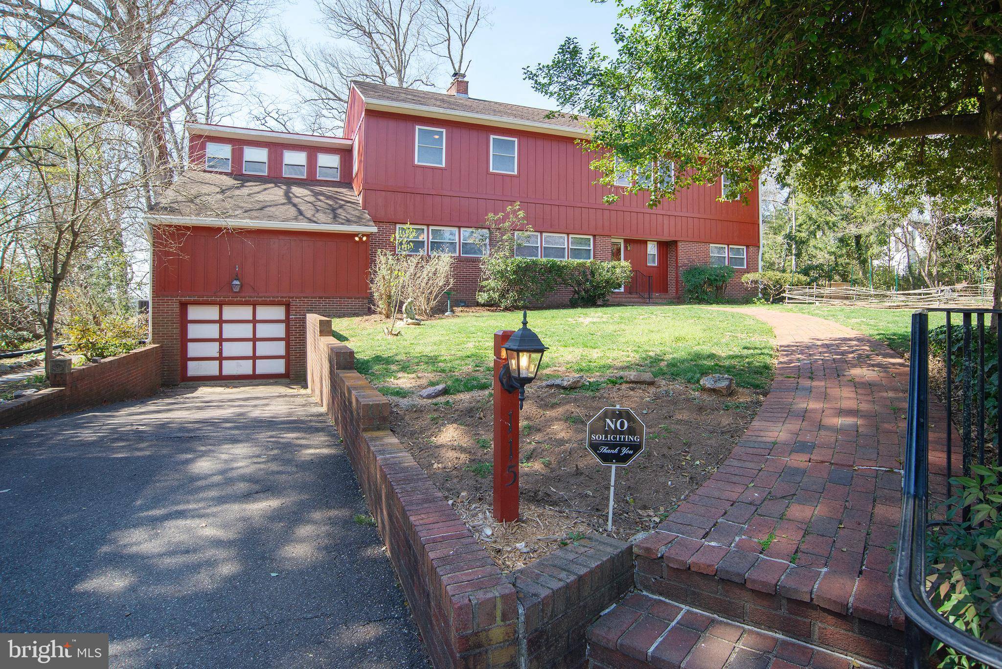 Fredericksburg, VA 22405,115 WINDSOR CIR