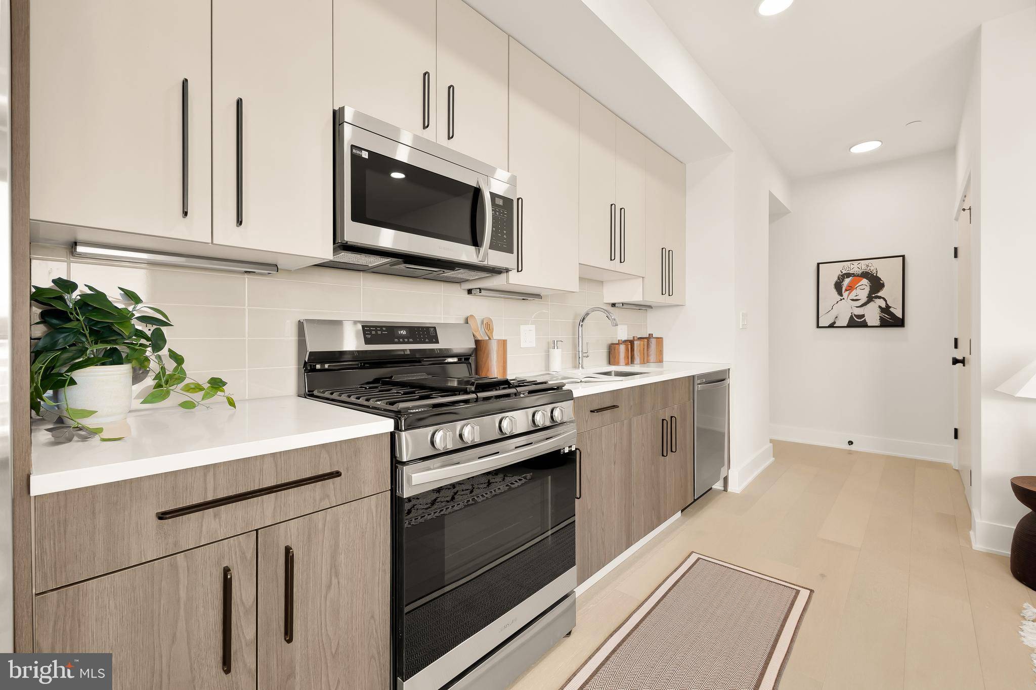 Washington, DC 20011,3934 14TH ST NW #403