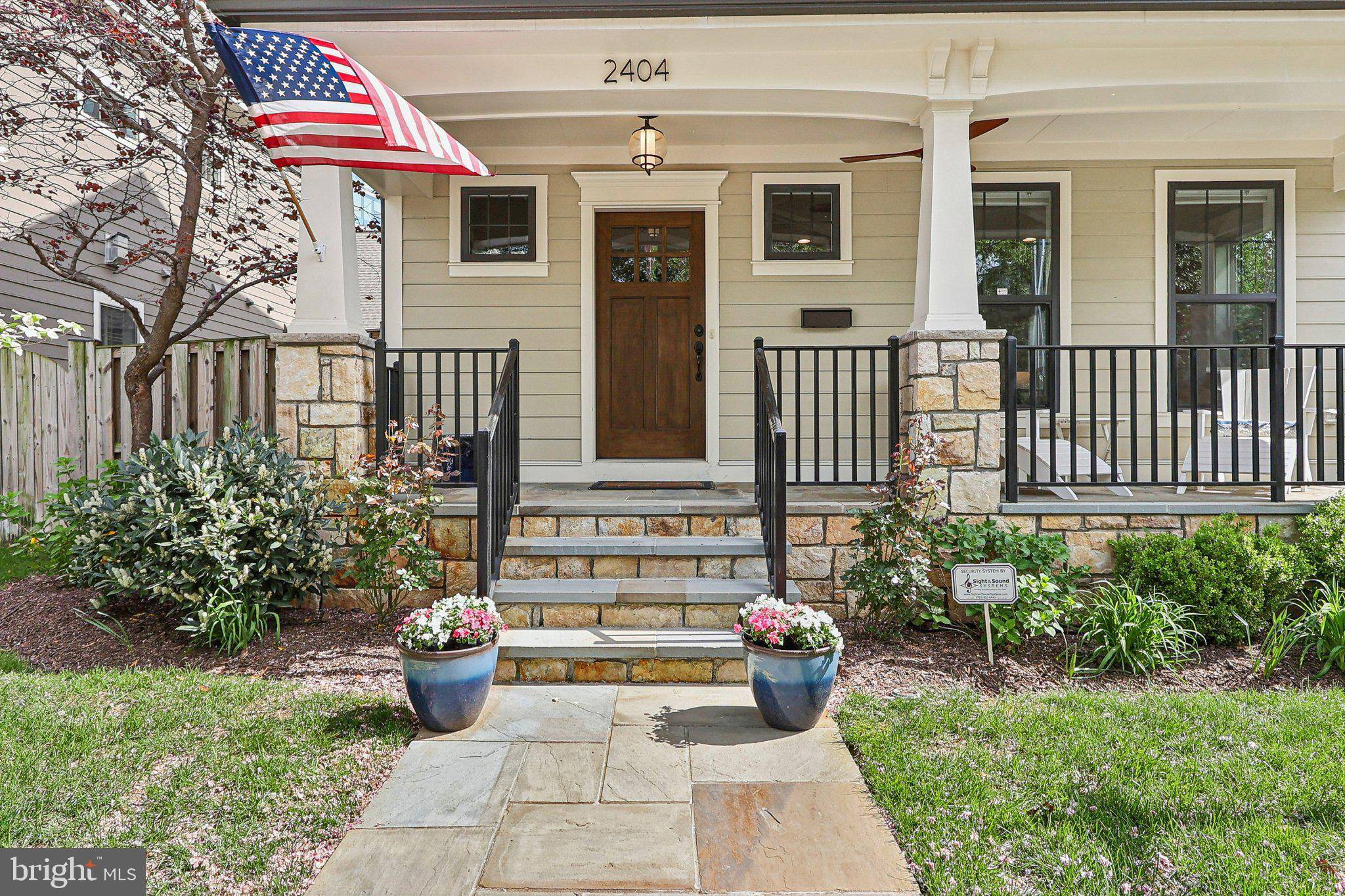 Arlington, VA 22201,2404 16TH ST N