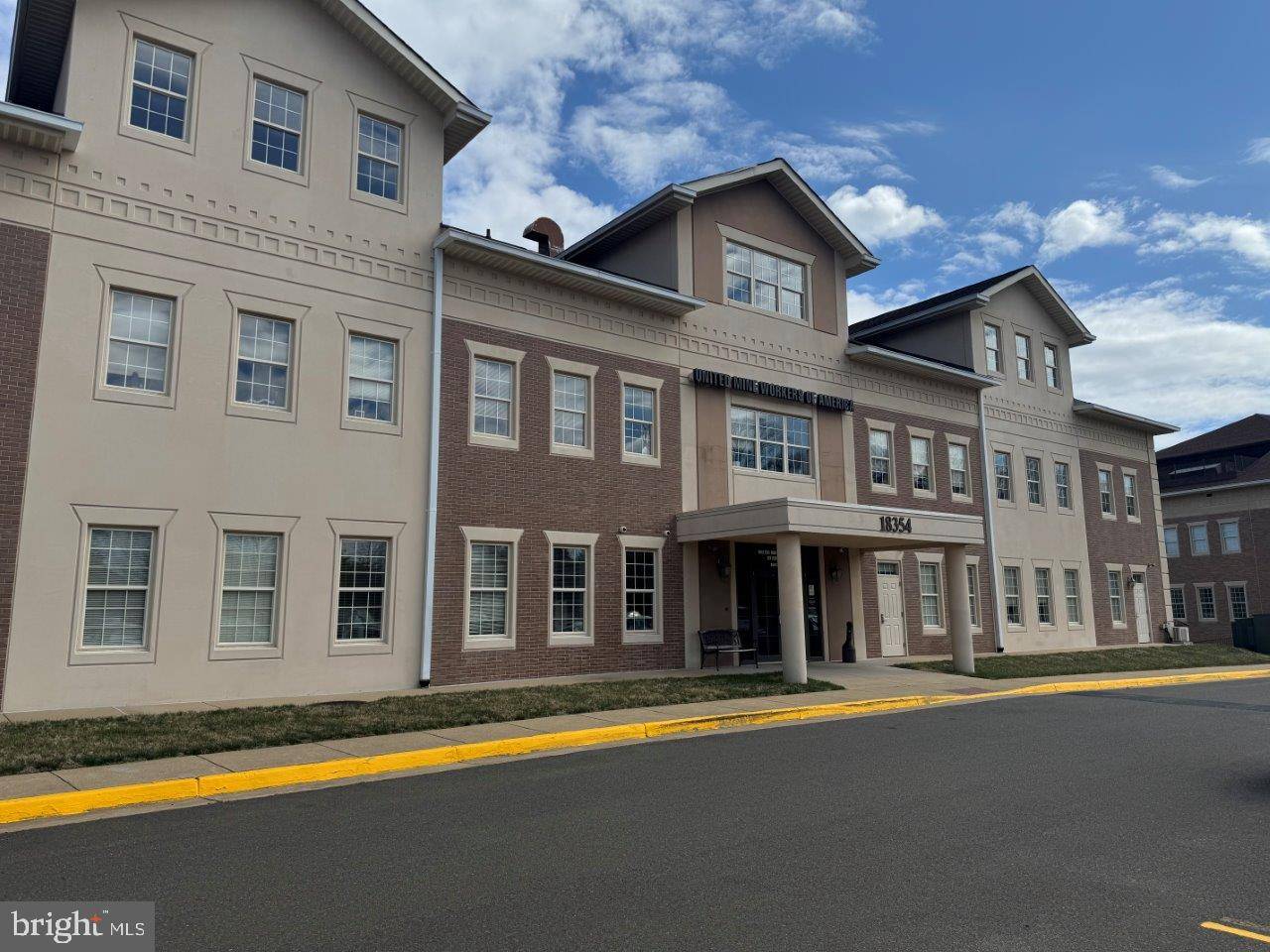 Triangle, VA 22172,18354 QUANTICO GATEWAY DR