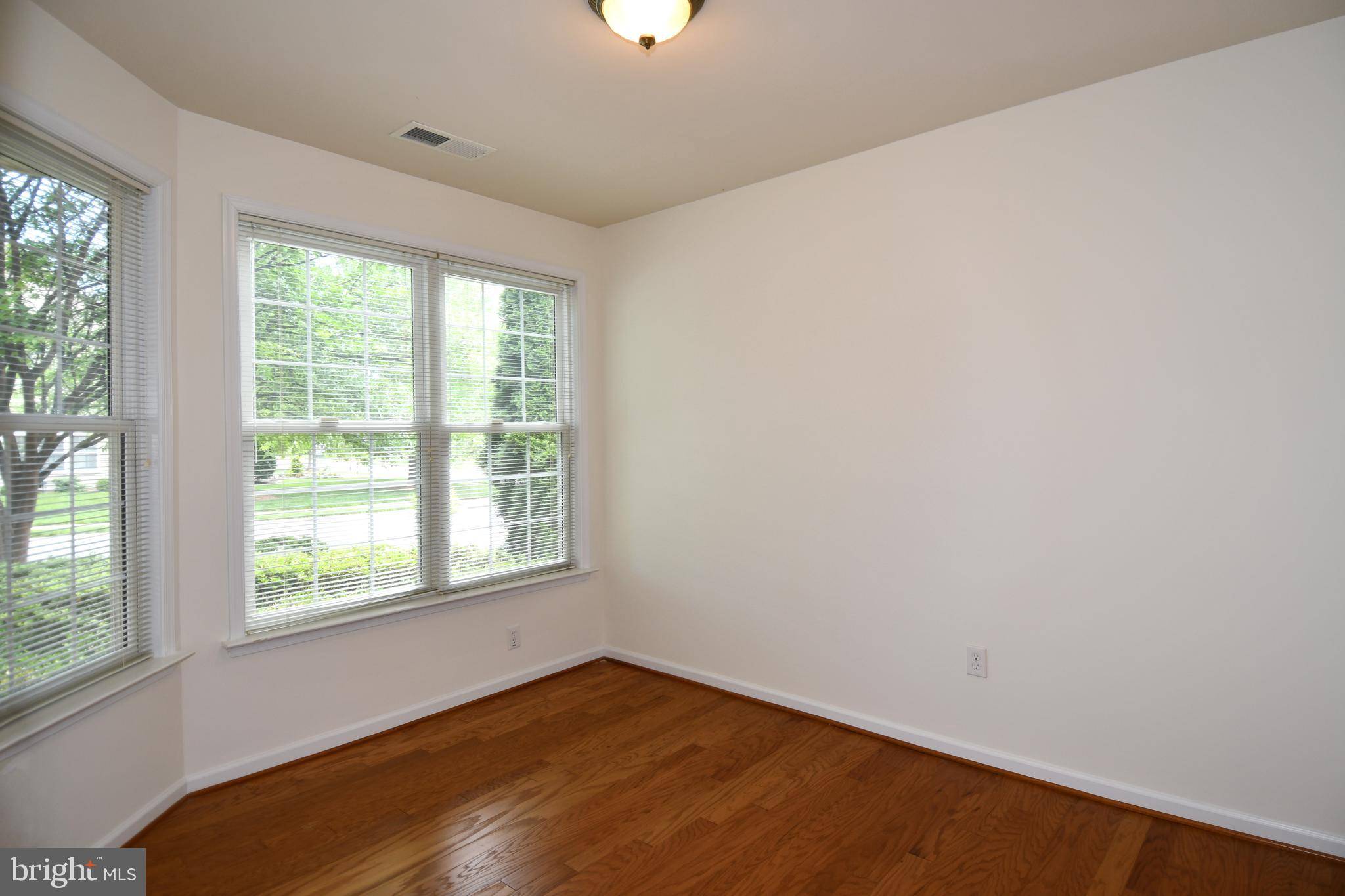 Ashburn, VA 20147,20559 CRESCENT POINTE PLACE