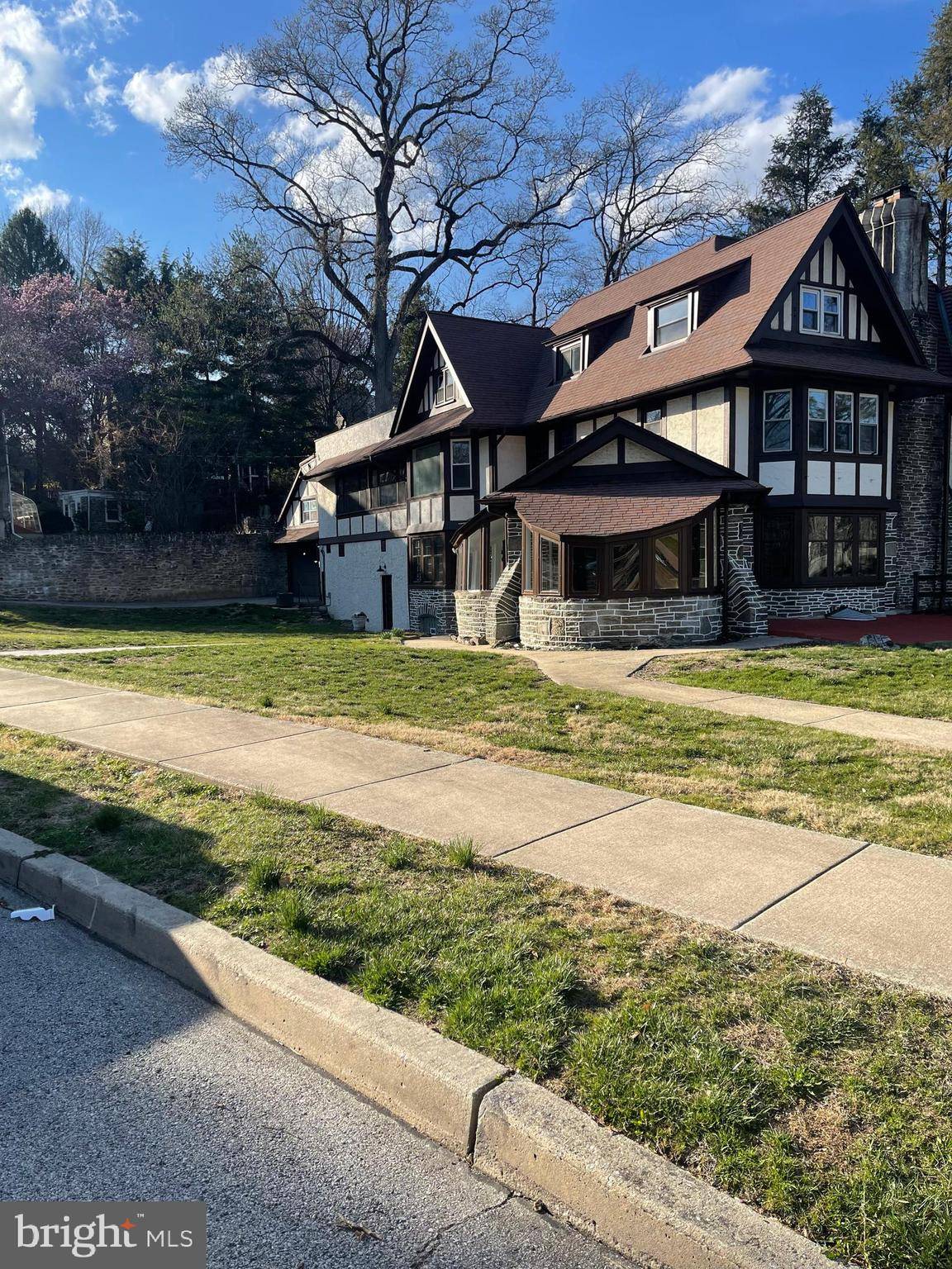 Philadelphia, PA 19119,6640 LINCOLN DR