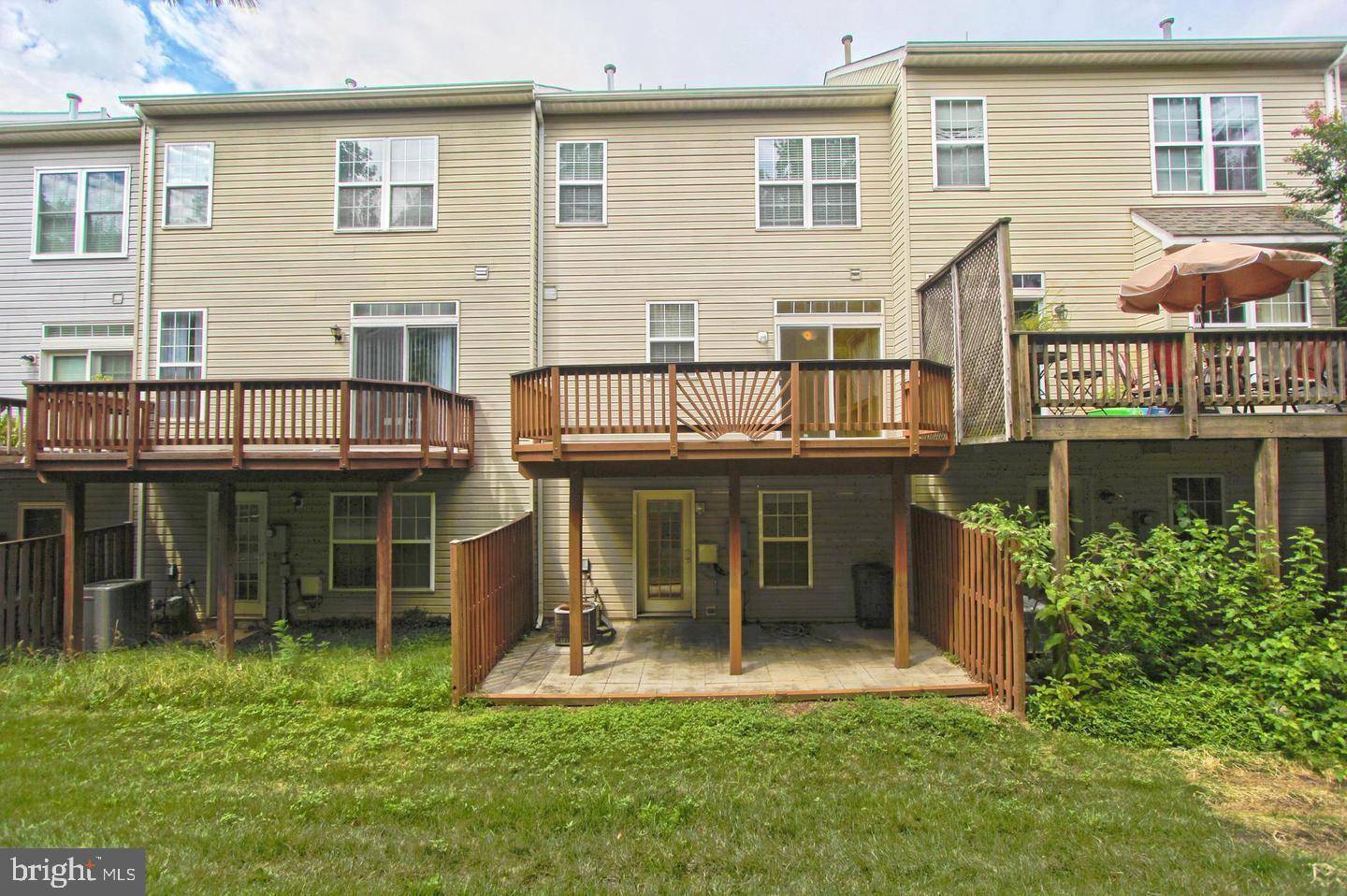 Fairfax, VA 22030,11407 SUNFLOWER LN