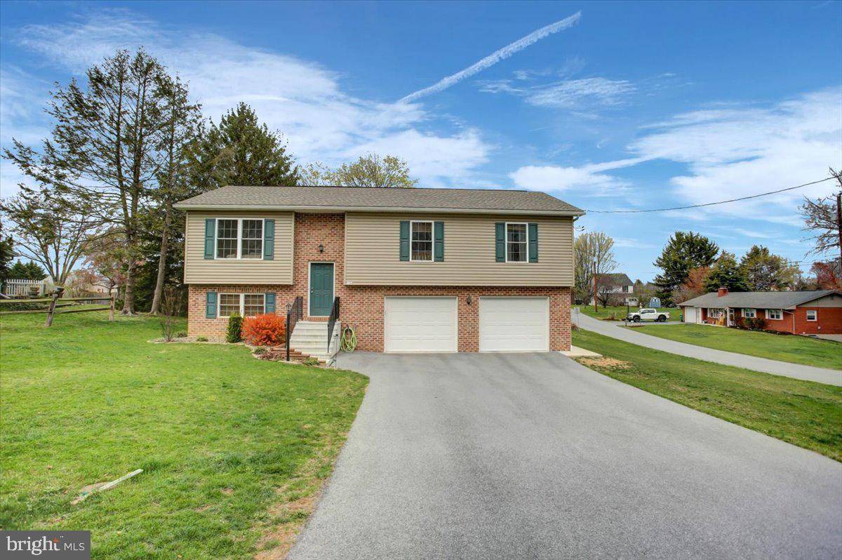 Chambersburg, PA 17202,1124 HAMILTON DRIVE
