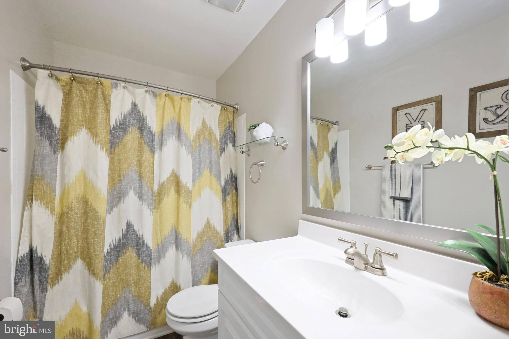 Laurel, MD 20723,9220 OLD LANTERN WAY #1BED1BATH