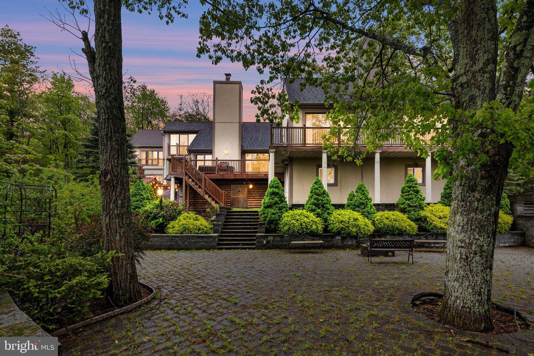 Tafton, PA 18464,105 - 107 ATTITASH LN