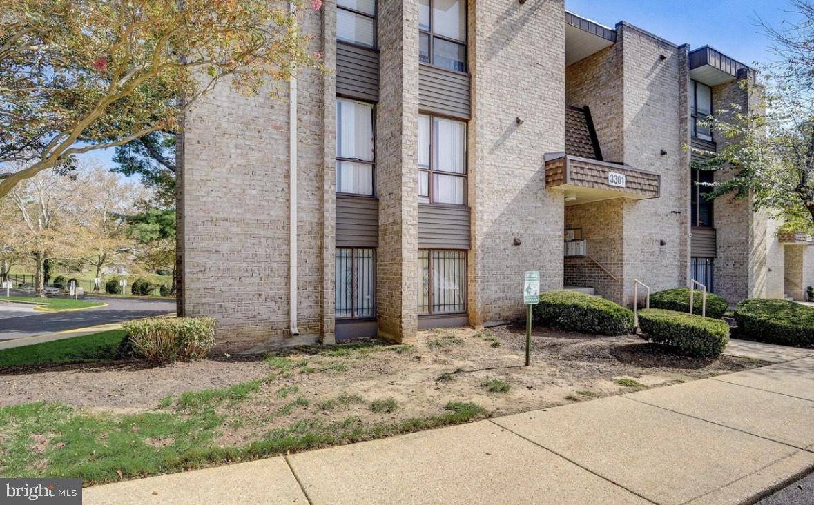 Temple Hills, MD 20748,3301 HUNTLEY SQUARE DR #B2